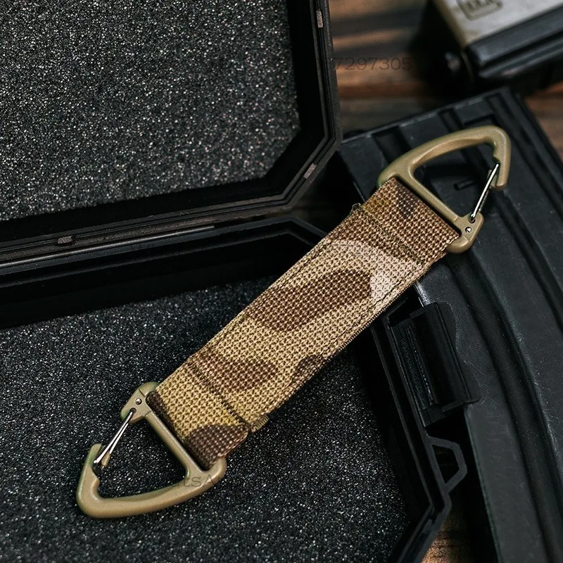 Multipurpose Two-way Triangular Buckle Belt Quick Hanging Single Point Hook Survival Keychain