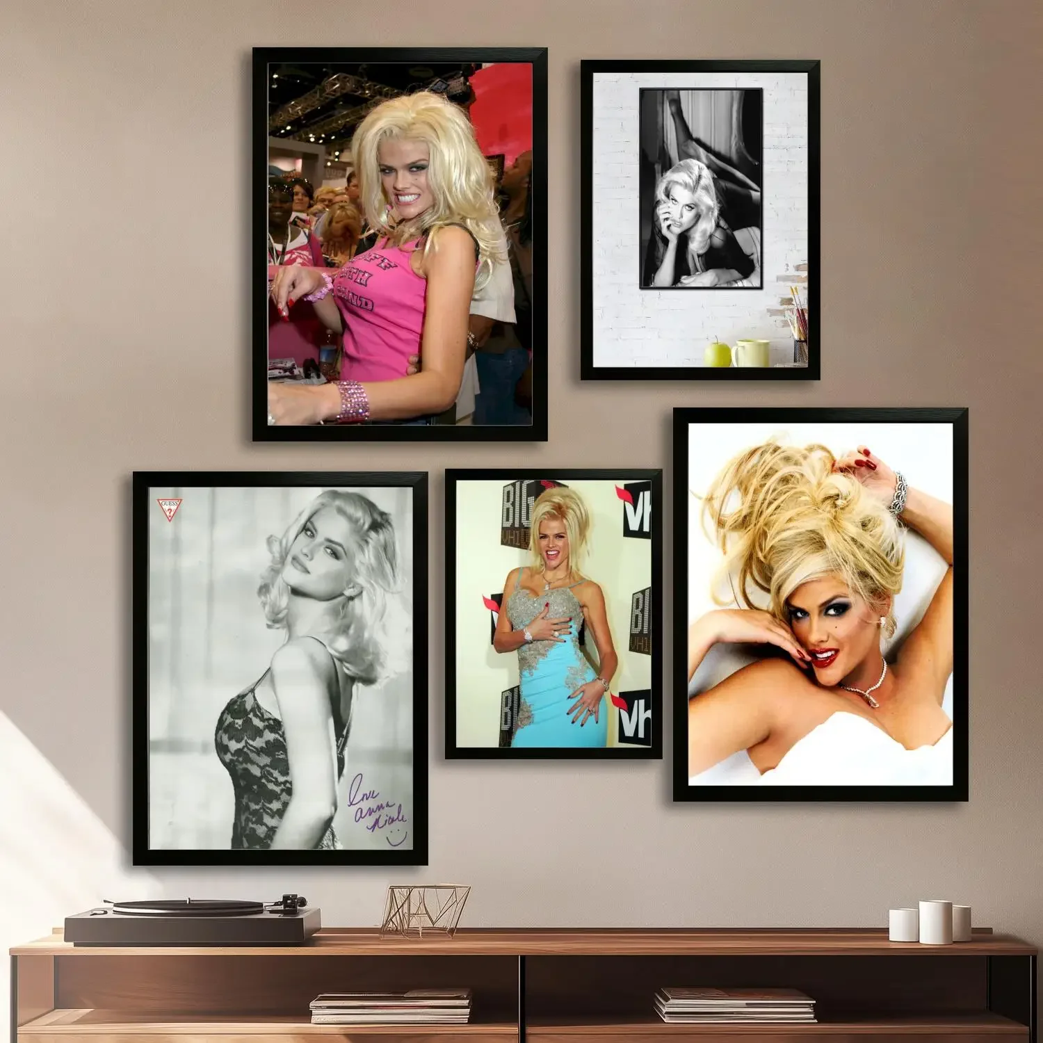 anna nicole smith Canvas Art Poster, Wall Art Picture Print, Modern Family Bedroom Decor Posters,Decorative painting