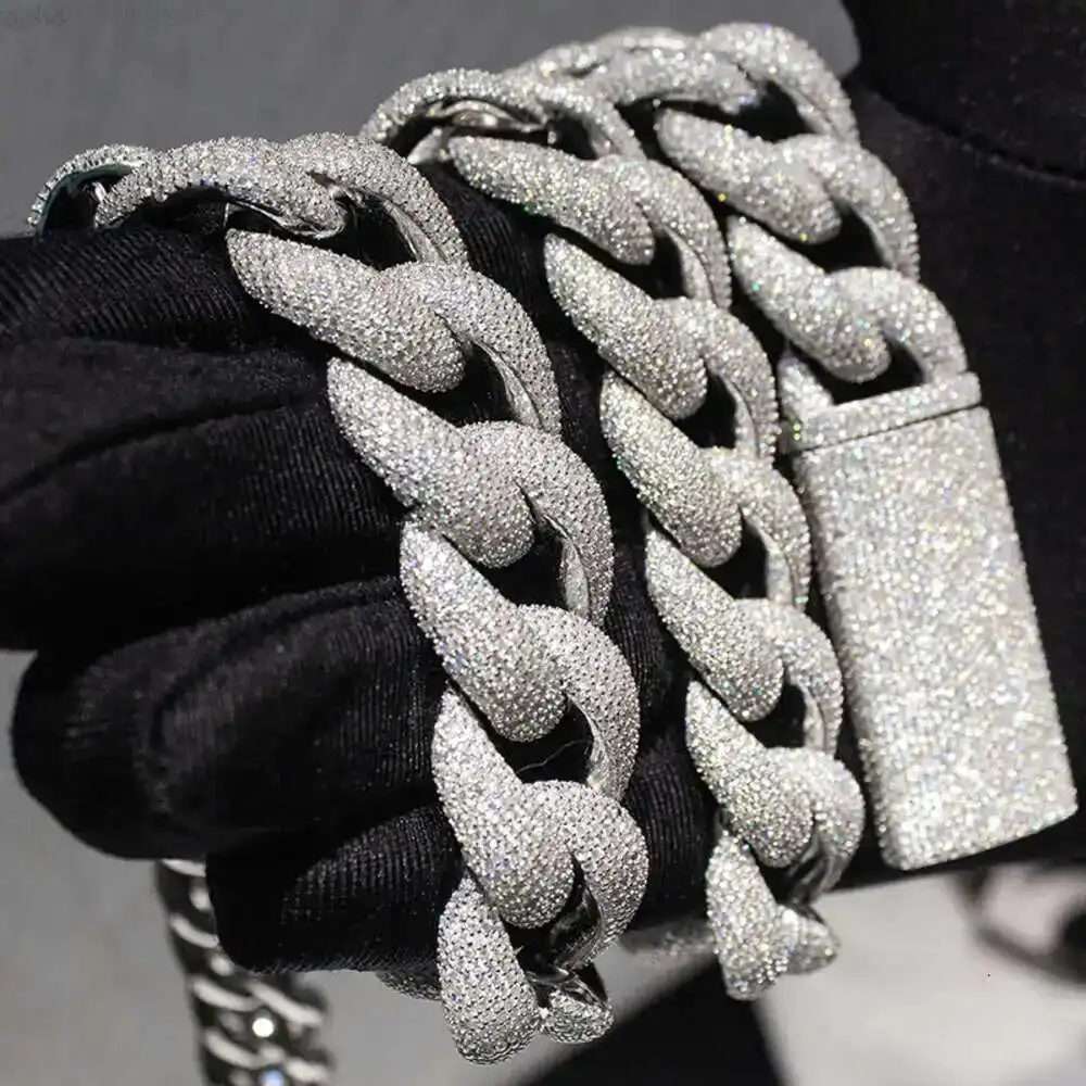 

Hip Hop Luxury Miami Cuban Chain 20mm Width Eight Rows Moissanite Diamond Full Iced Out Cuban Link Chain Necklace