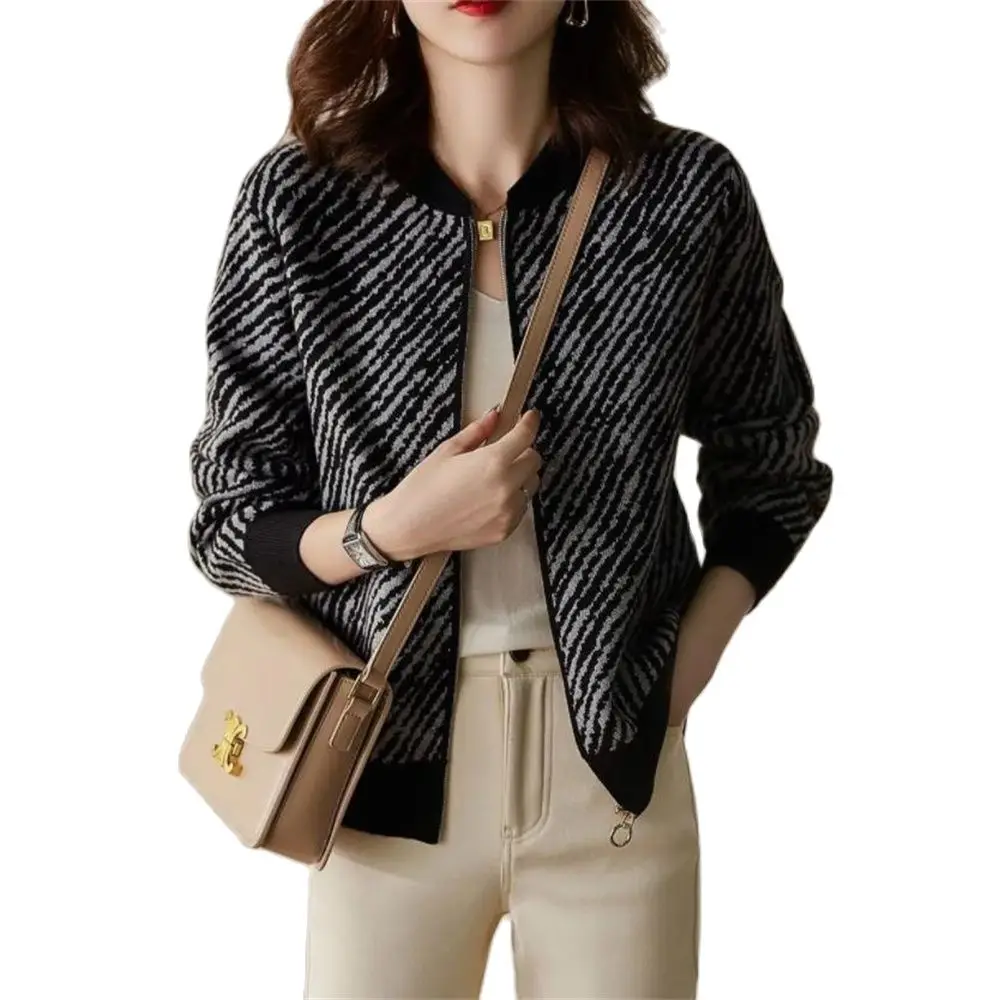 

Women's Striped Zipper Sweater Coat Casual Cardigan All-Match Jacket Top Women Fashion Knit Outwear Autumn Winter