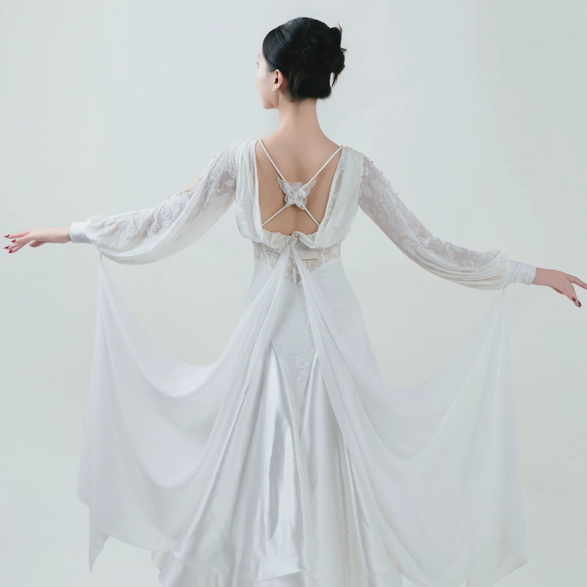 White Ballroom Dance Dress Women Waltz Dance Performance Clothes Long Sleeves Prom Dancewear Adult Latin Practice Dress BL20349