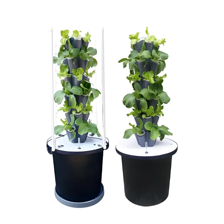 Small Pineapple Aeroponic Vertical Tower Growing System in Greenhouse