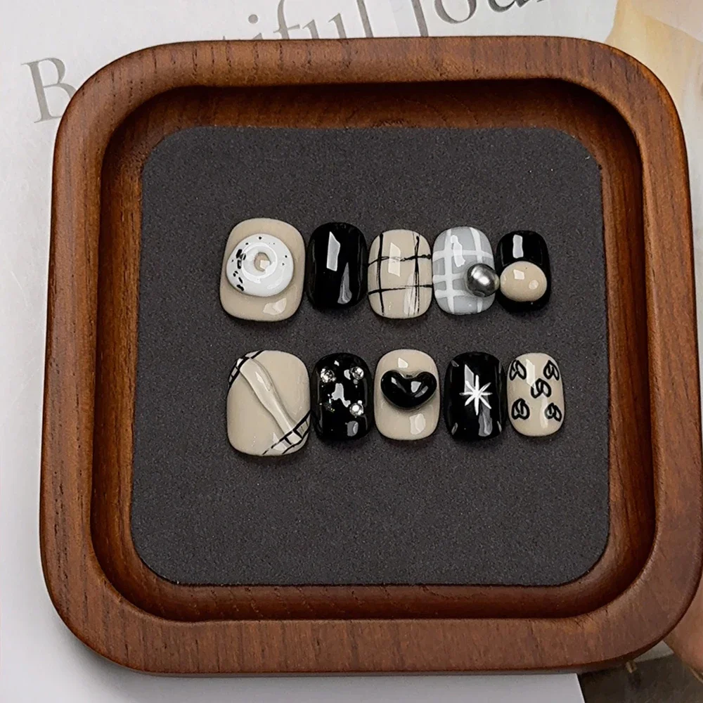 10Pcs 손으로 만든 Kawaii 만화 짧은 사각형 손톱에 언론 손으로 그린 ​​낙서 그라디언트 착용 가능한 장식 인공 손톱