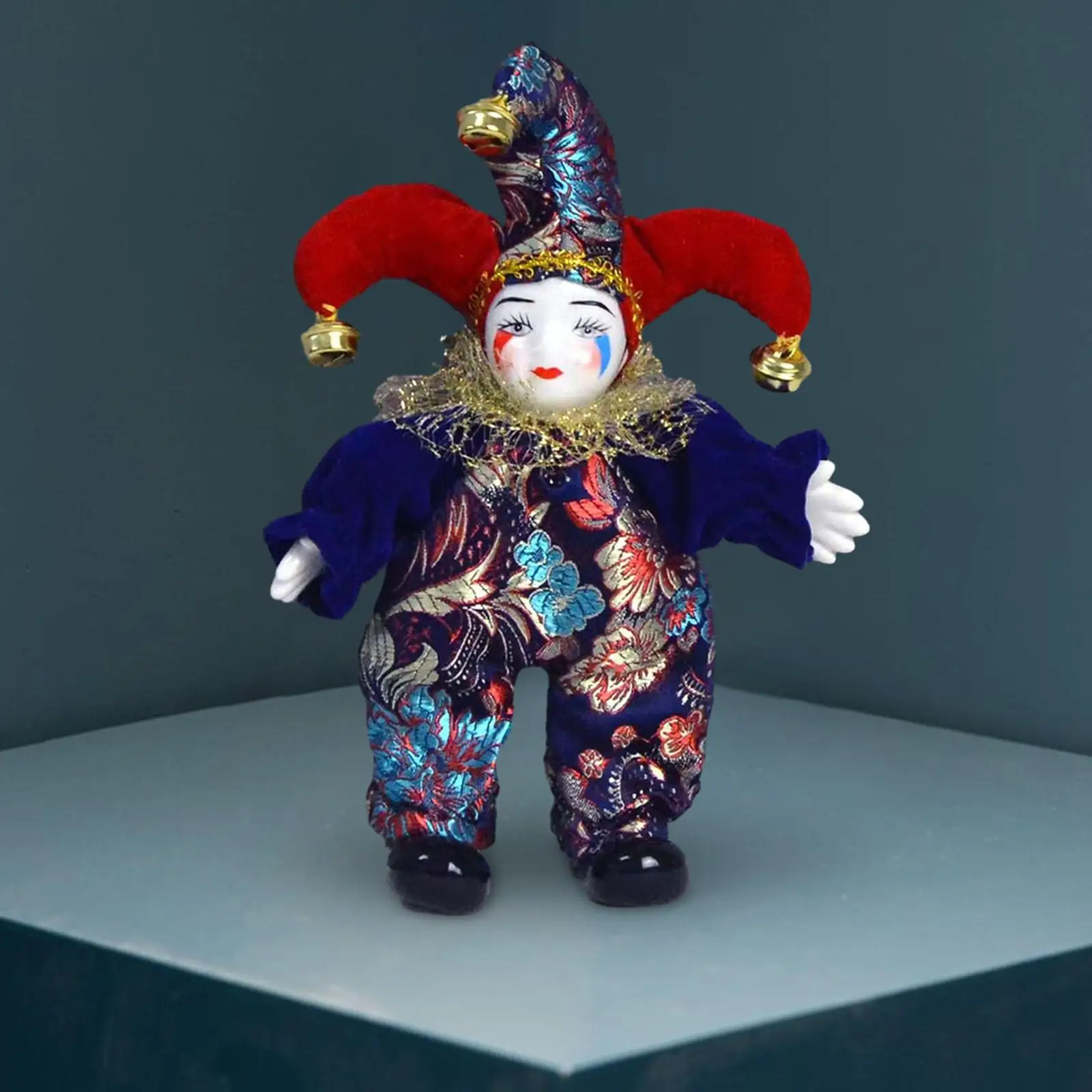 Porcelain Clown Doll Painted Face Home Display Antique Doll Jester Doll for Arts Crafts Birthday Party Favor Festival Souvenirs