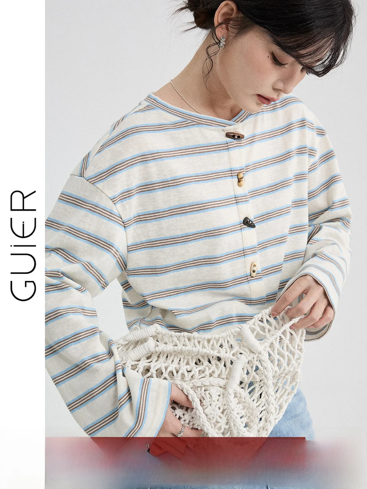 

Повседневная женская футболка с длинным рукавом в полоску, свободного кроя, весенняя новинка, топ на пуговицах, в стиле колор-блок, модная, с круглым вырезом