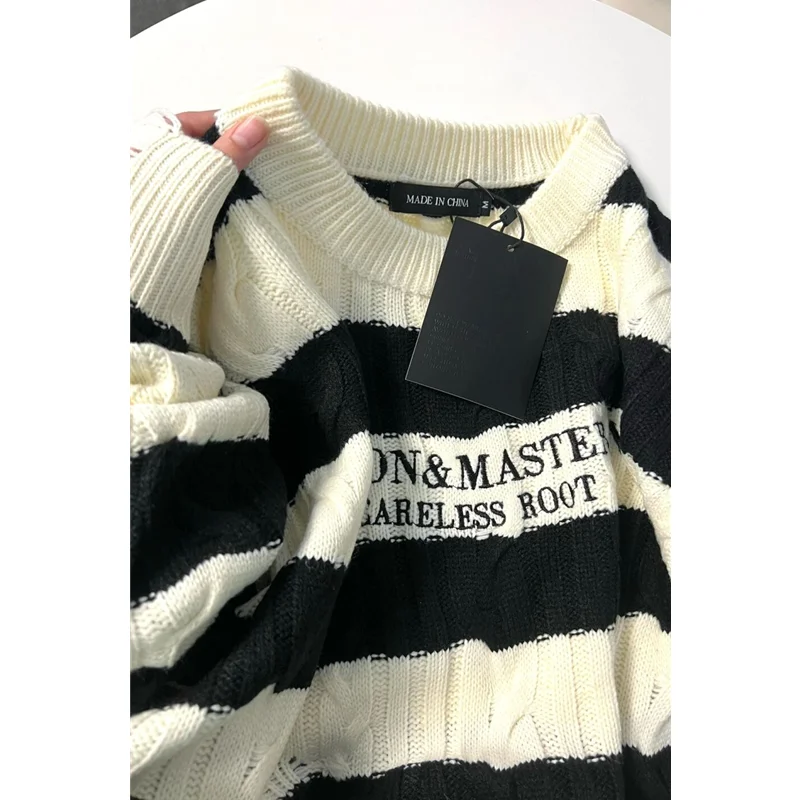 Women's 2022 New Black and White Stripe Design Sense Blouse Versatile Loose Temperament Recreational Sweater Autumn and Winter