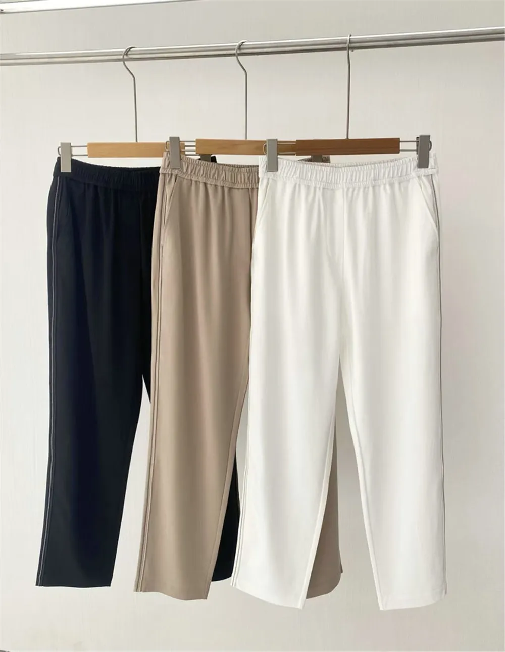 25 봄/여름 신제품 여성 캐주얼 다목적 코튼 혼합 반소매 티셔츠 + 스트레이트 레그 팬츠 투피스 세트