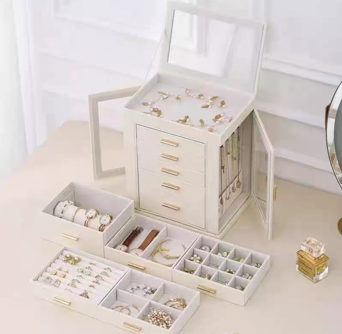 Clear View Lockable Clasp Dust-Free Multi-Tier Window Jewelry Storage Box Ample Storage Compartments Stackable Jewelry Cabinet