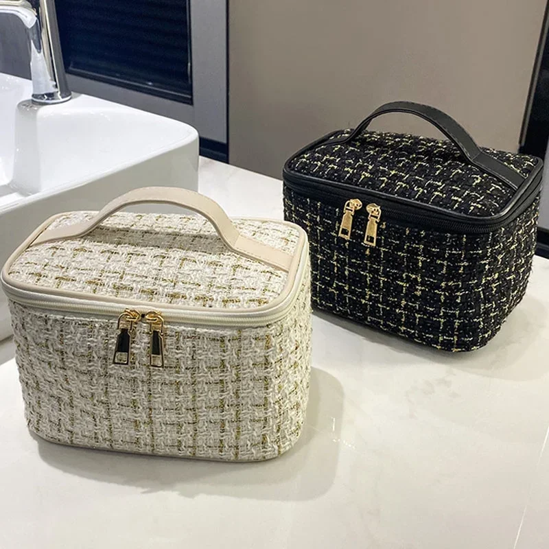 2024 New Women's Bag Knitted Style Makeup Bag Portable Portable Portable Makeup Bag Fashionable Large Storage Bag BX101