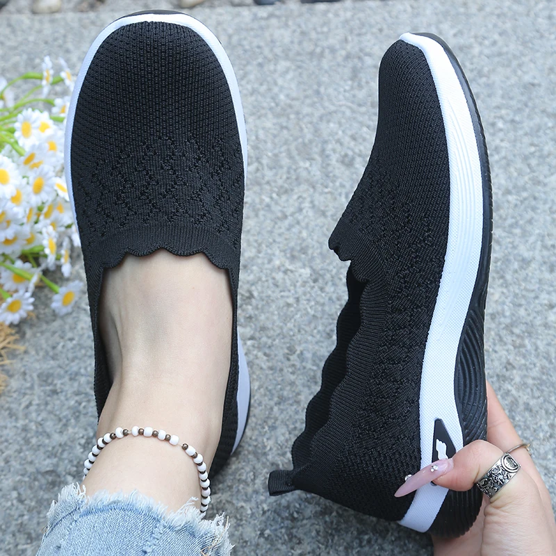 

Women's Breathable Knit Slip On Shoes, Casual Mesh Walking Sneakers, Non-Slip Platform Comfort Shoes for Mother