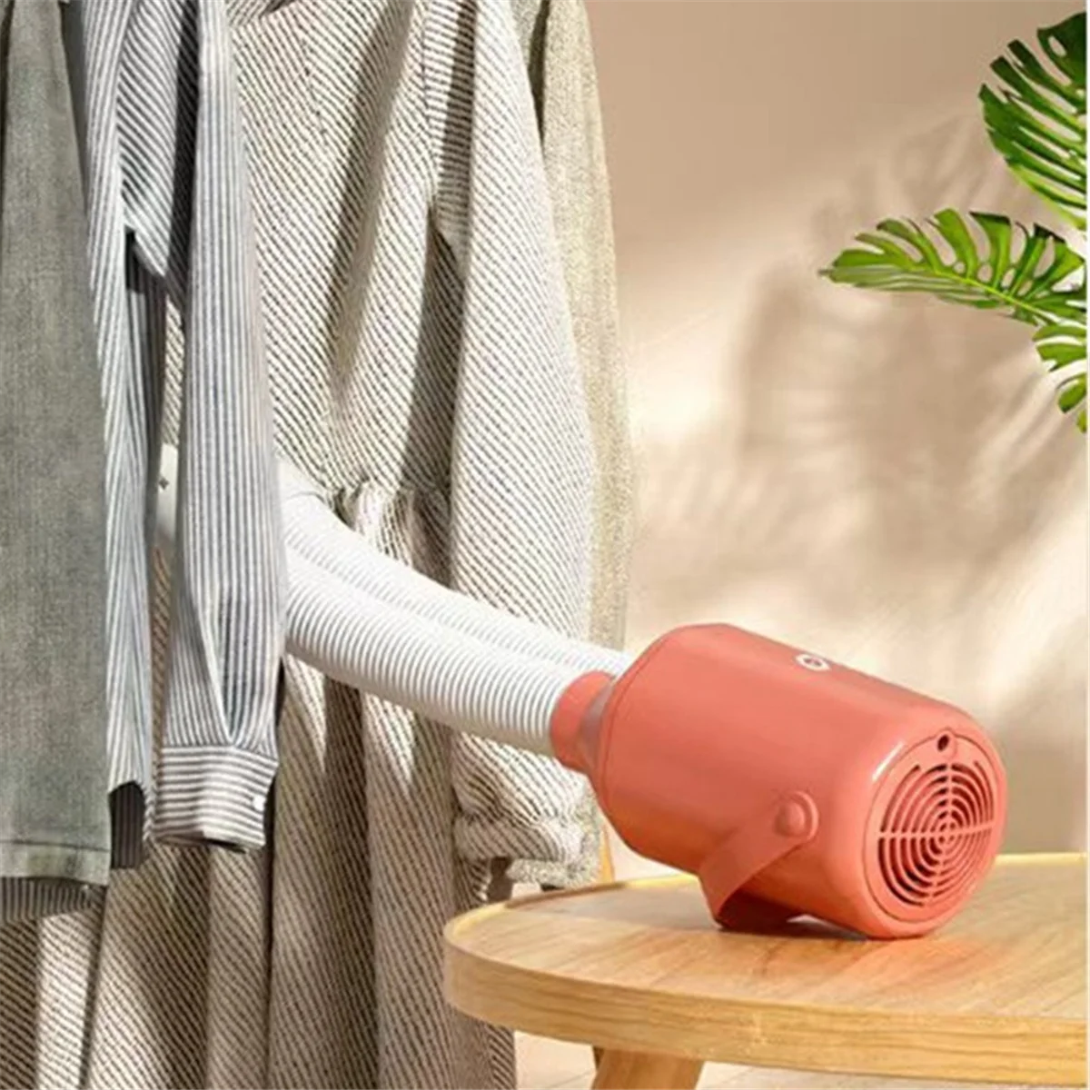 A07G-Mini Dryer เครื่องอบผ้าแบบพกพาสําหรับ Apartment Travel เครื่องเป่าเสื้อผ้าสําหรับชุดว่ายน้ํา, ถุงเท้าเสื้อกล้ามกางเกง EU Plug-C