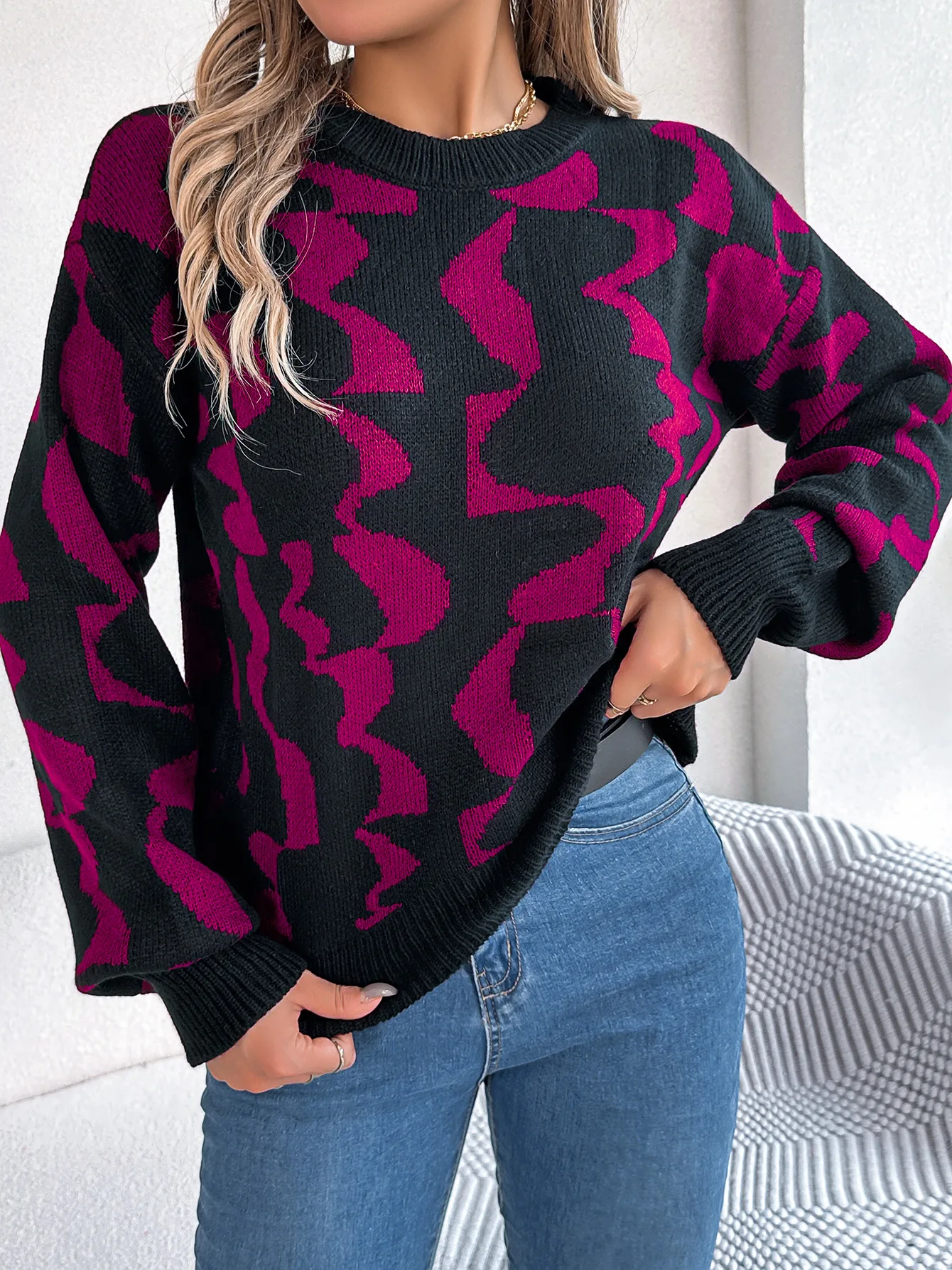

Women's Cozy Contrast Stripes Round Neck Pullover Sweater - Autumn Winter Casual Long Sleeve Top for Vacation