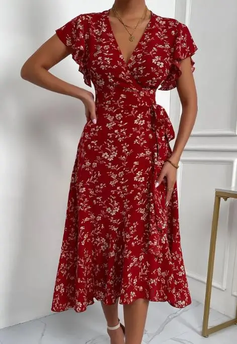 เดรสยาวลายดอกไม้สำหรับผู้หญิง ดีไซน์เก๋ ทันสมัย สไตล์ลำลอง เซ็กซี่ โชว์ช่วงเอว  คอลเลคชั่นใหม่ ปี 2026 เหมาะสำหรับวันหยุด