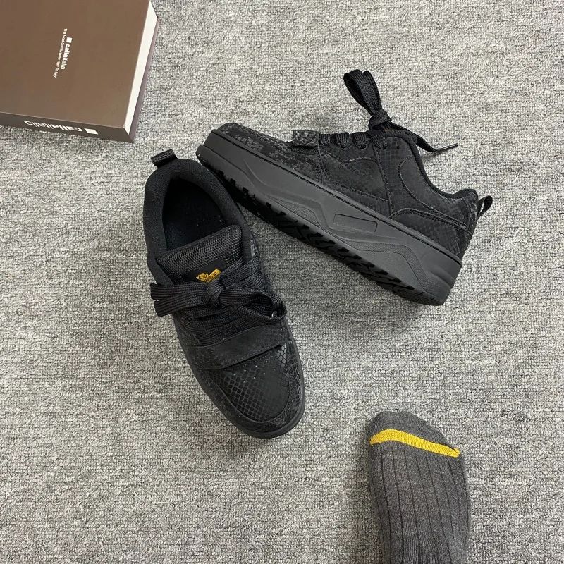 Black Snake Print Hook&Loop Platform Sneakers Unisex Height Increasing Thick Sole Shoes Large Size Daily Street Skate Footwear