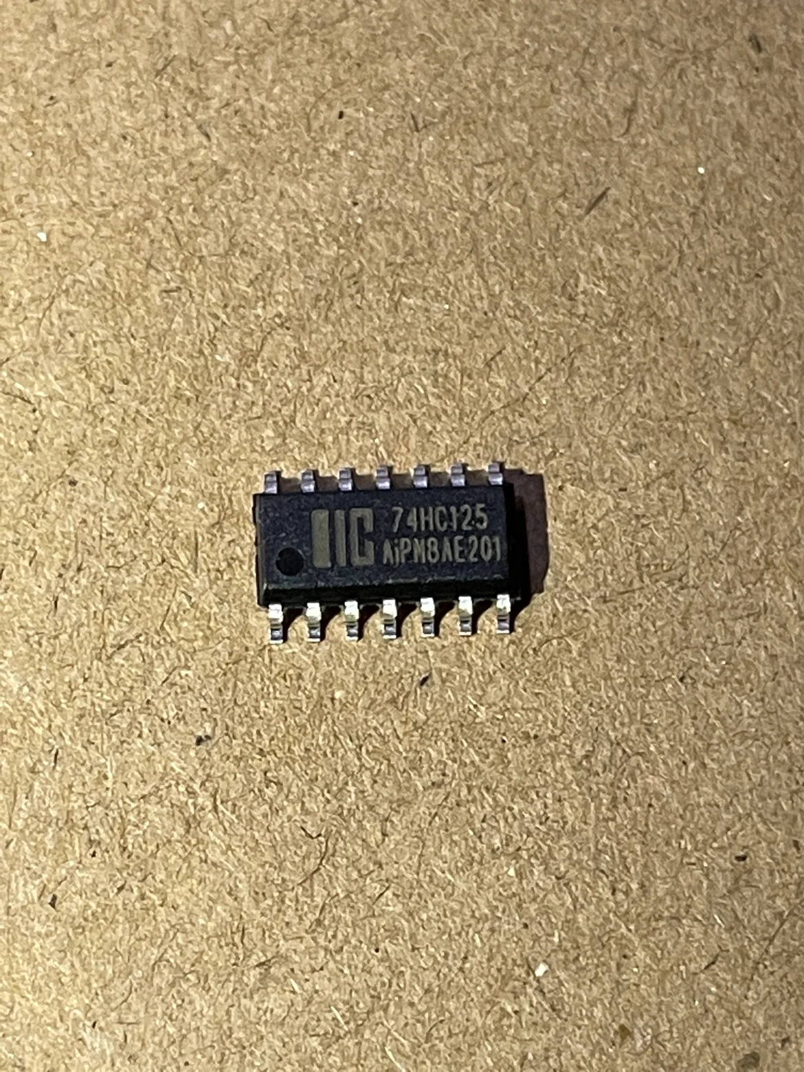 

100PCS AIP74HC125SA14.TR 74HC125 SOP14 Need More Quantity, Contact Me IN STOCK