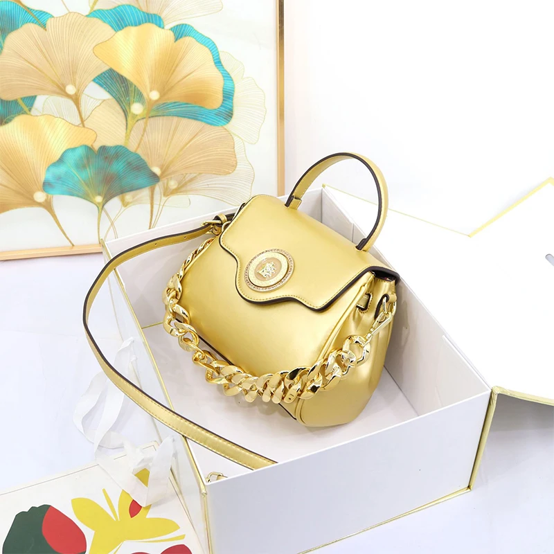 

European And American Brand Ladies High Quality Chain Bag Fashionable Large Capacity Commuter Handbag New High-end Messenger Bag