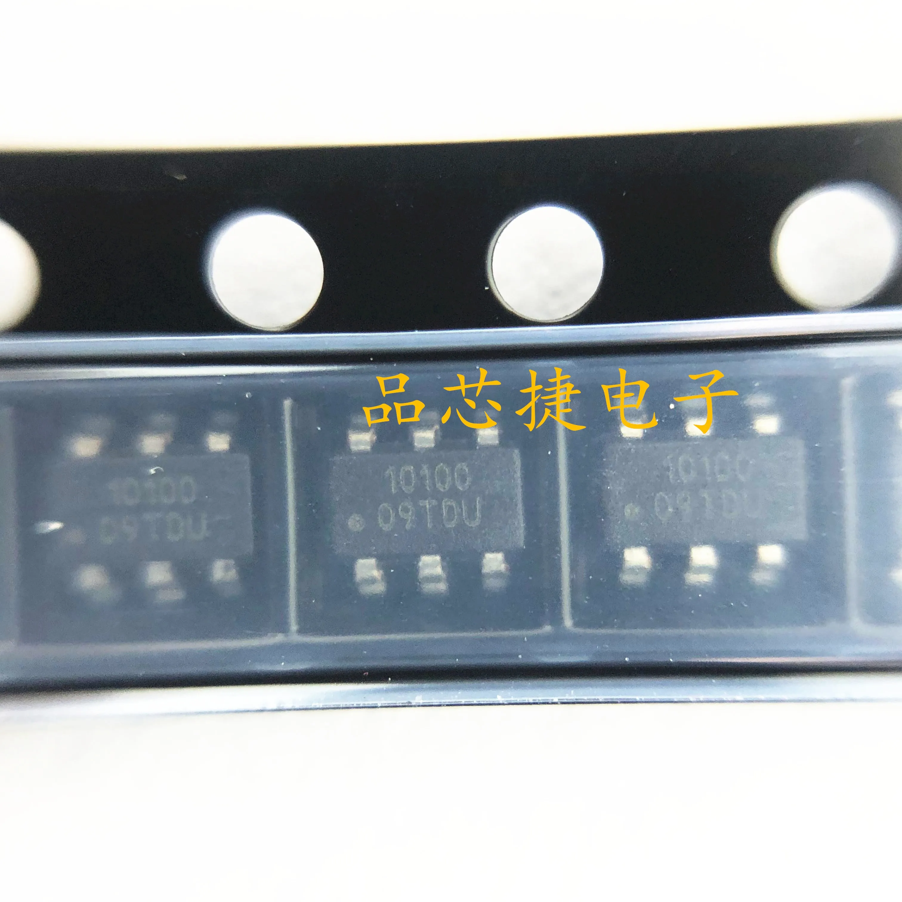 10 stks/partij AT42QT1010-TSHR Markering 1010 SOT23-6 Digitale Burst Modus Lading-Transfer Sensor