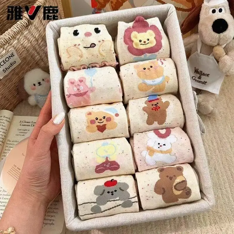 

Cute cartoon mid-calf socks for women in autumn and winter, Japanese style sweet student INS trendy college style socks