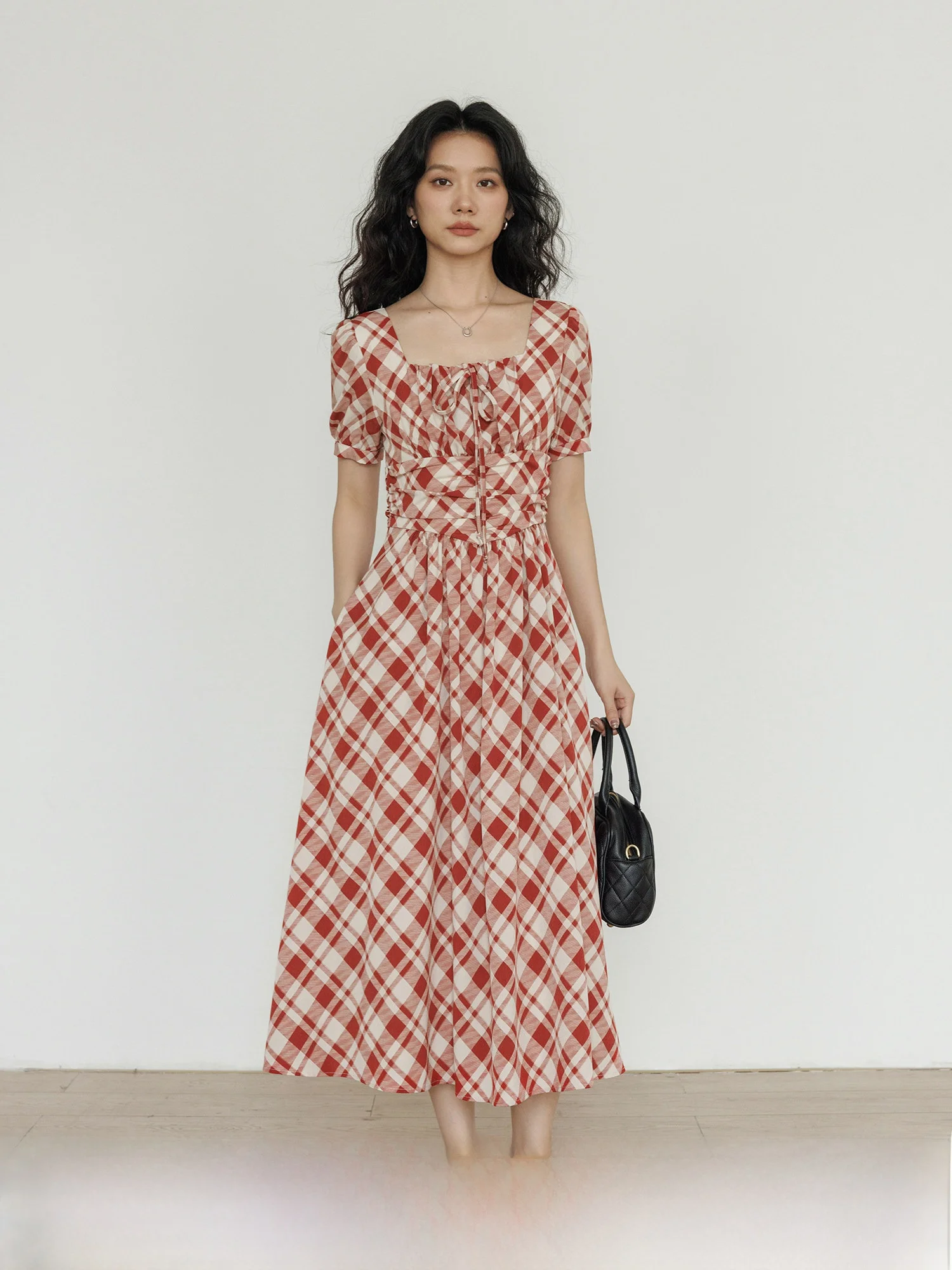 

Summer Slimming Bubble Sleeve Plaid Dress A-Line Skirt Women's Gentle Holiday Dress Square Collar New 2026 Long Dress