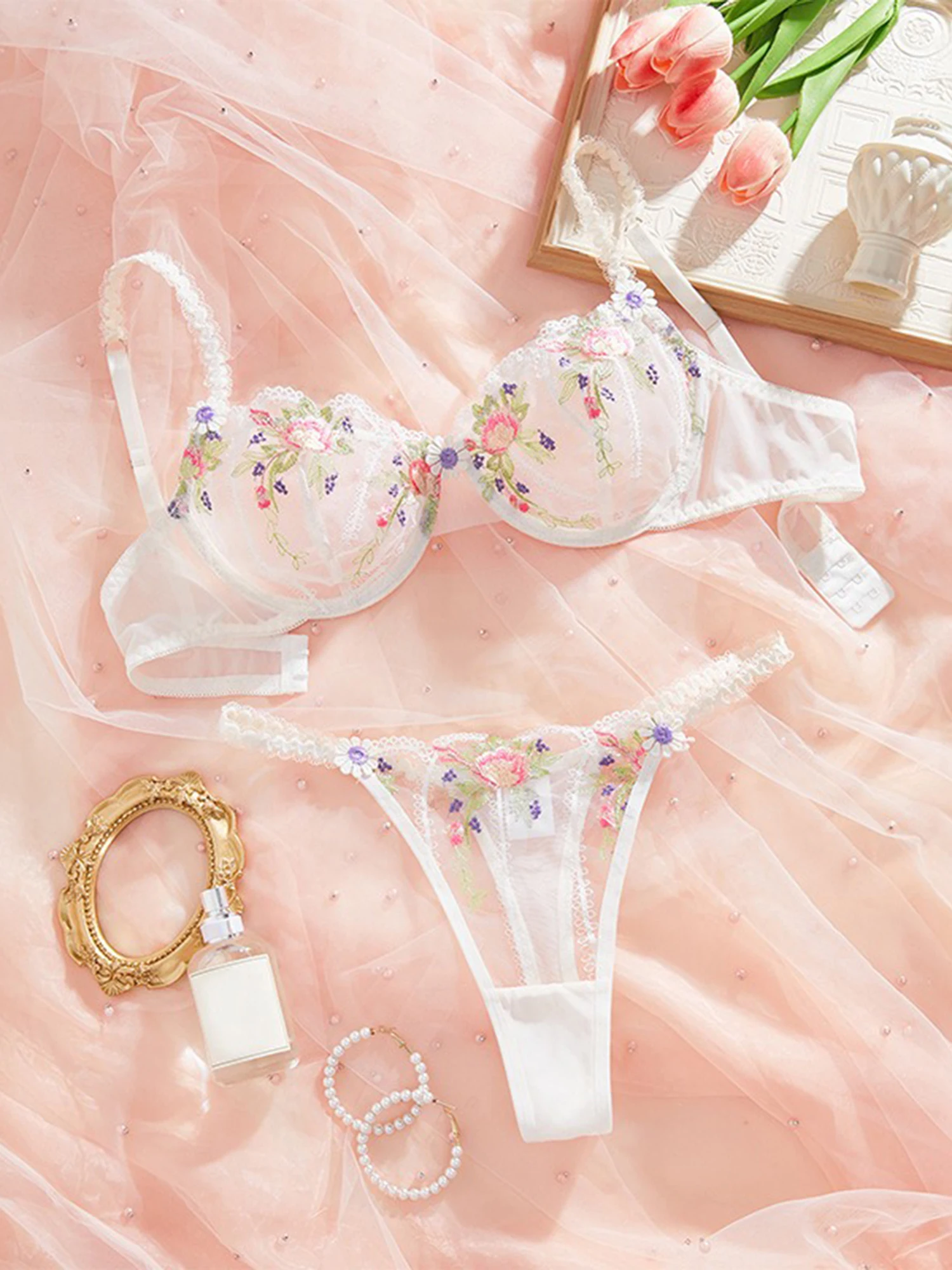 مجموعة ملابس داخلية مثيرة من الدانتيل مع تطريز زهور وحمالة صدر رافعة متطابقة لملابس نوم بيبي دول مغرية #4