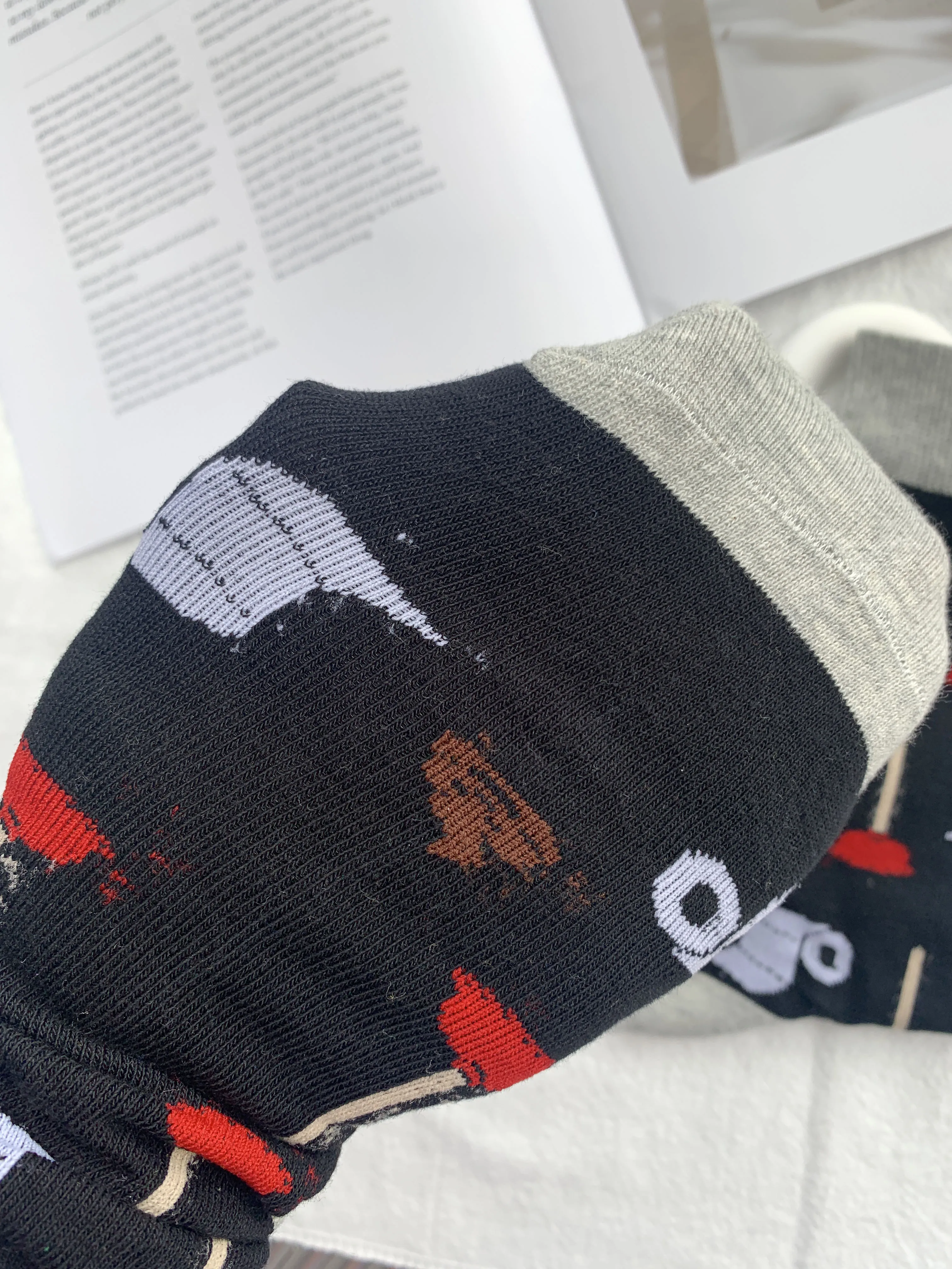 Chaozhu 1 Paar lustige Toiletten papier schwarz grau Crew Socken für Männer Herbst Winter Baumwolle lange Phantasie lässigen Stil