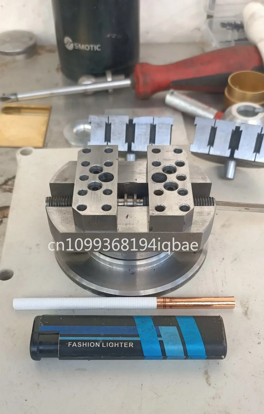 Parting Bench Vise Special-shaped  Mini Parting Bench  Palm Treasure Multifunctional Vise