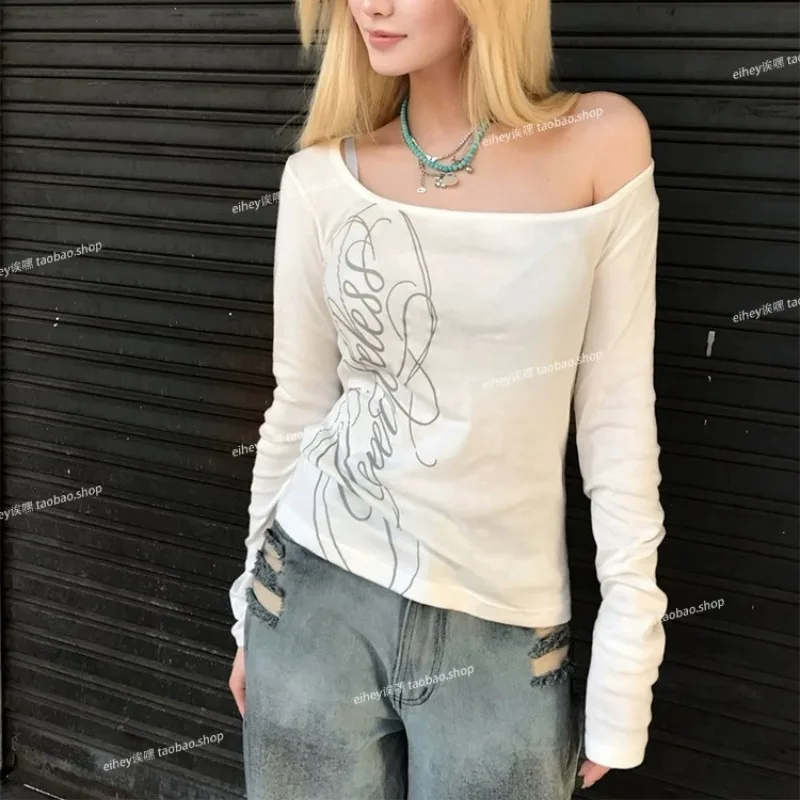 Korean Vintage Letter Printed Long-sleeved T-shirt Women 2026 Autumn Square Collar Sexy Slim All-match Tops