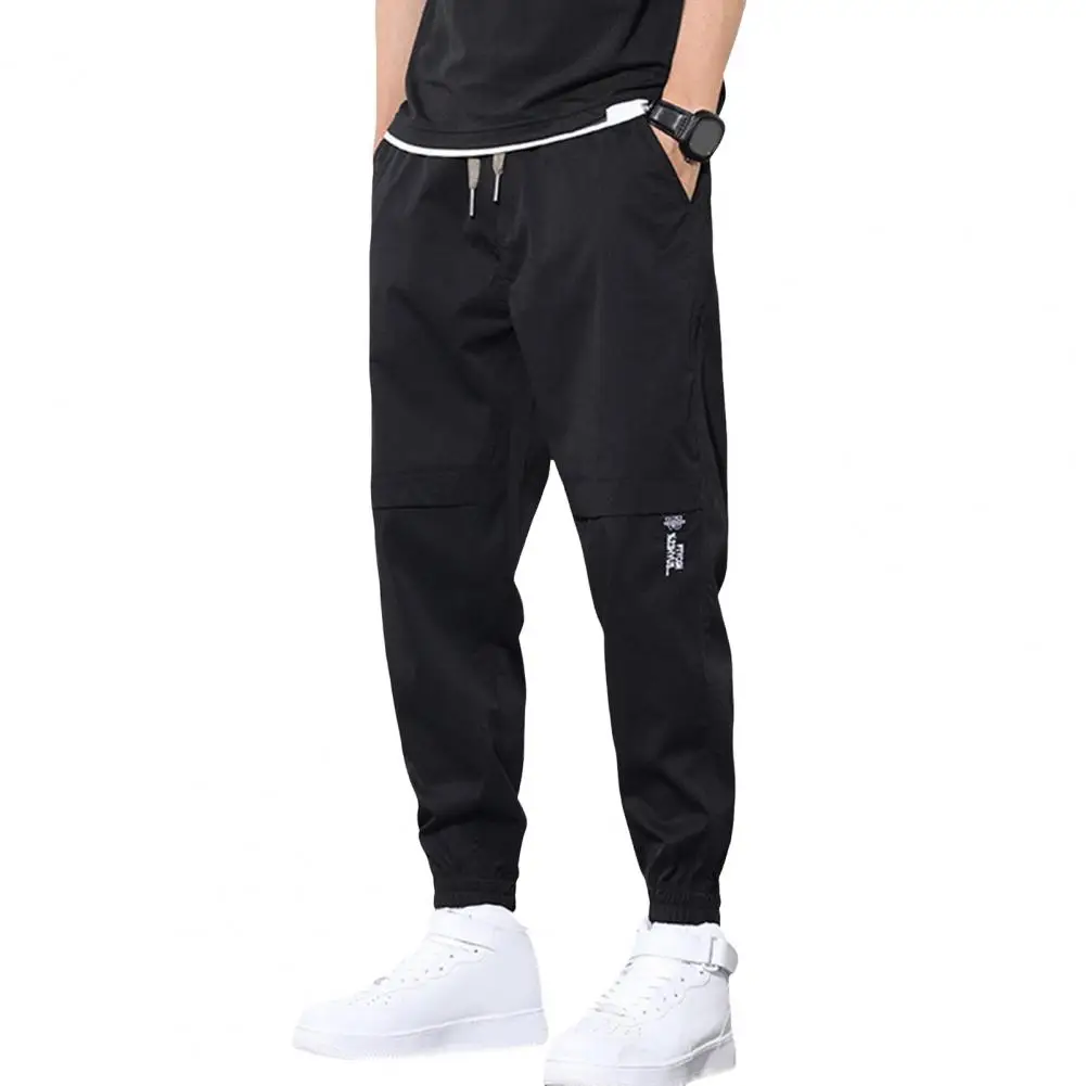 

Regular Fit Men Pants Versatile Men's Cargo Pants with Multiple Pockets Elastic Waist Ankle-banded Design for Gym Outdoor