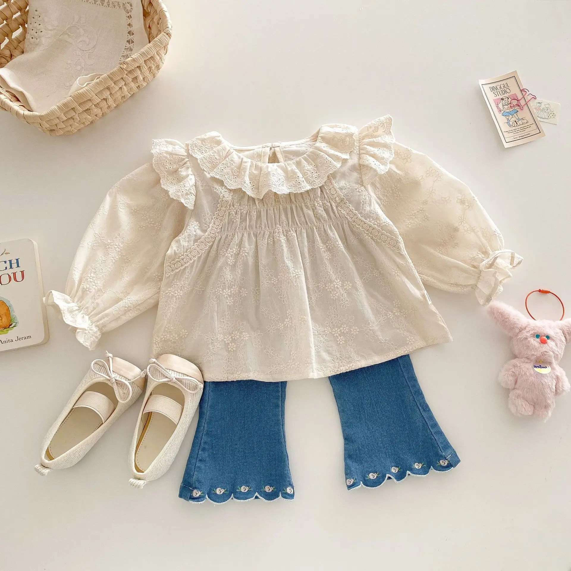 

0-5Y Children Baby Peter Pan Collar Shirt Base Top Spring Korean Girls' Doll Shirt Cute Embroidered Flowers Kid's Blouse T-shirt