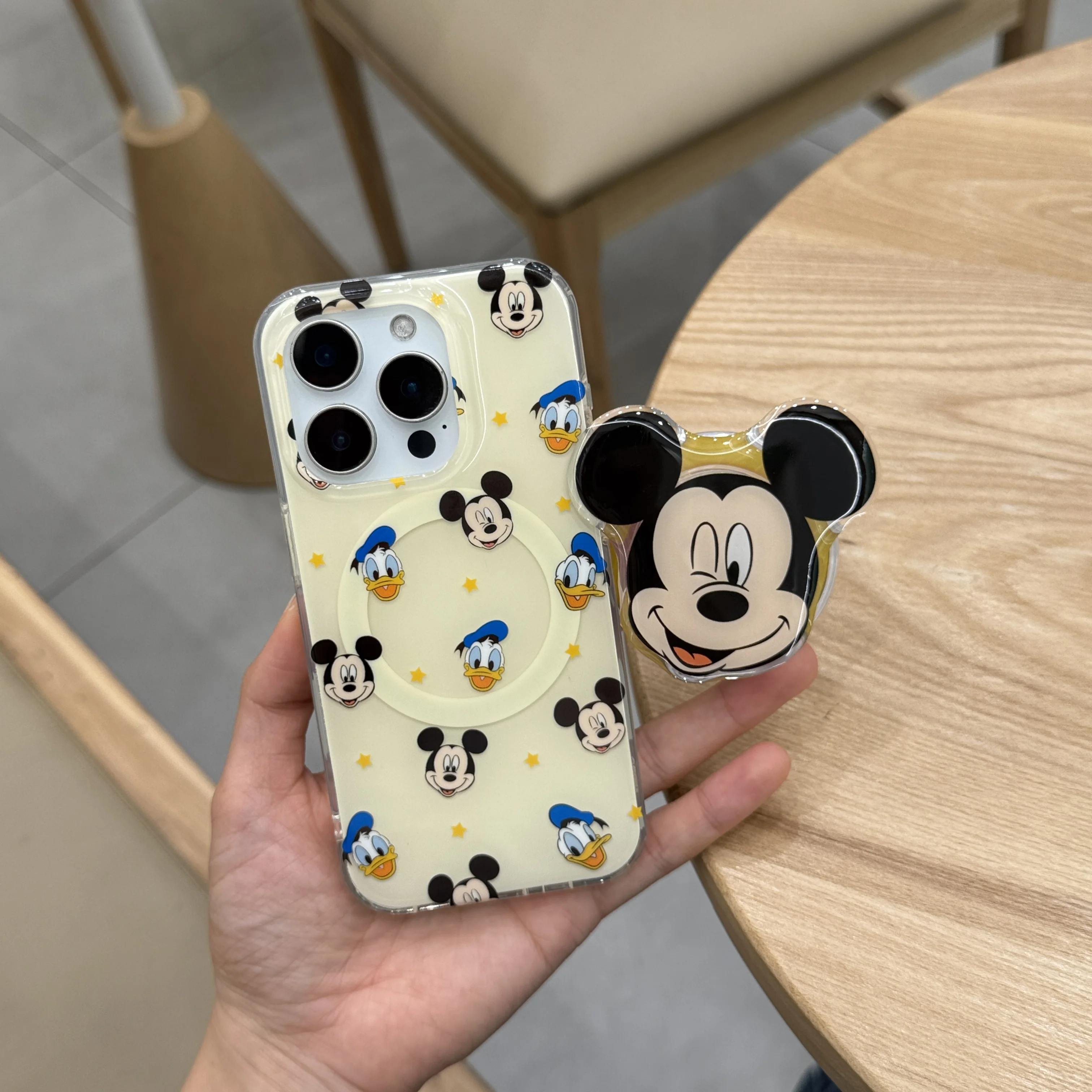كارتون ديزني لدونالد داك ميكي ماوس شفط المغناطيس شل قوس جراب هاتف مريح آيفون 16 13 14 15 ProMax