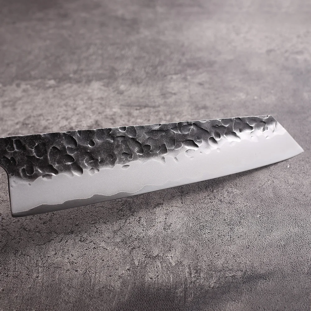 Cucina giapponese in acciaio composito fatto a mano fai-da-te da 8,2 pollici Kiritsuke Coltello da chef Lama vuota Full Tang Bordi ultra affilati Strumenti per la creazione