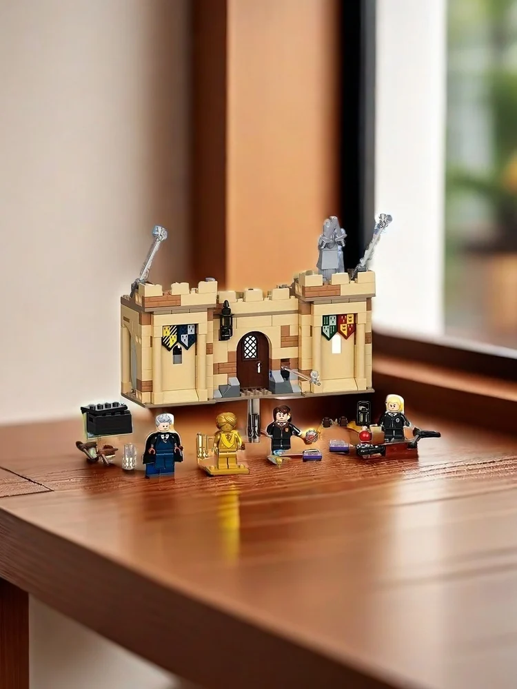 76395 LEGO is een ideaal cadeau voor elk kind van 7 jaar en ouder die een deel van de filmmagie wil zijn