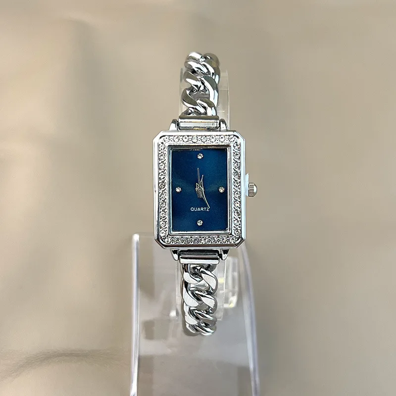 New Rhinestone Rectangular Dial Watch Luxury Chain Small Gold Quartz Wristwatches Fashion Simple Design Girls Clock Gift Relojes