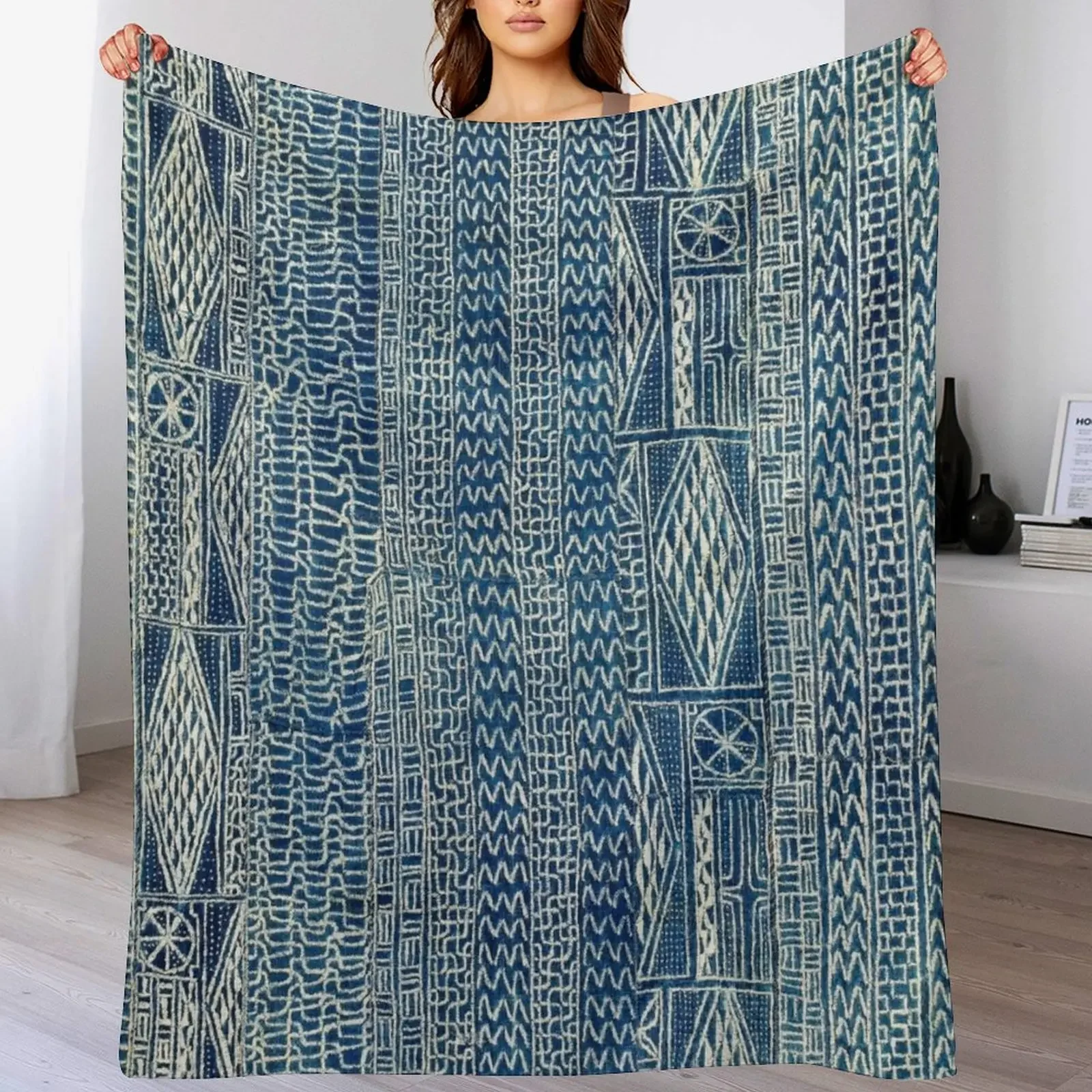 

Ndop Cameroon West African Textile Print Throw Blanket Summer Cool Breathable Blanket for Sleeping