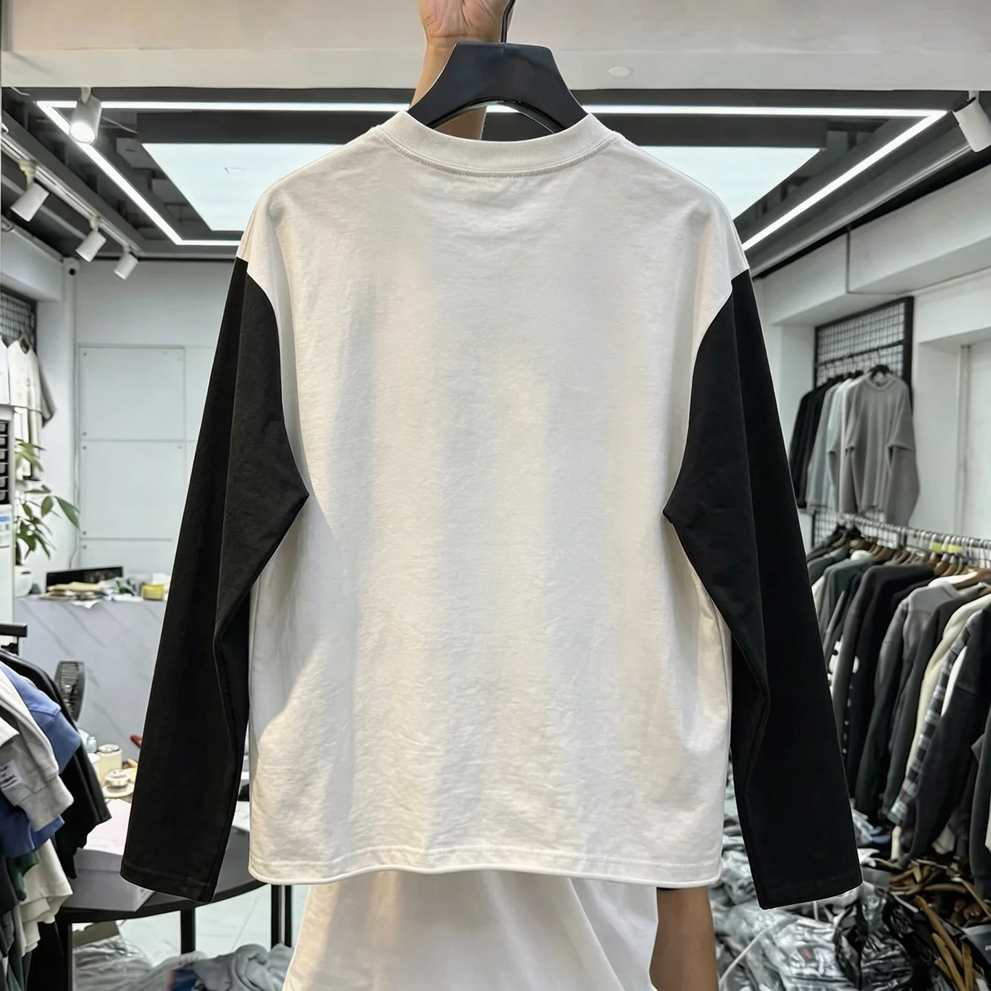 Oversized Casual Long Sleeve T-Shirt Skull Print Couple Trendy Streetwear Loose Fit round Neck Pullover Black White Color Block