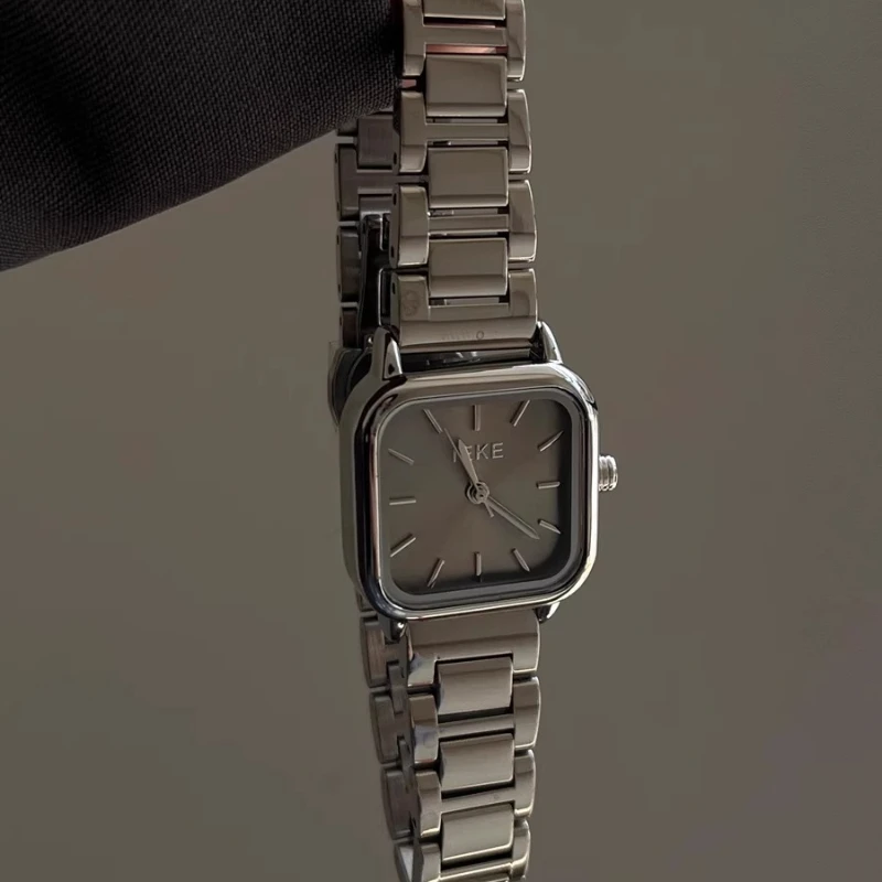 Classic trend women's watch elegant and simple light luxury student classic trend women's watch elegant and simple