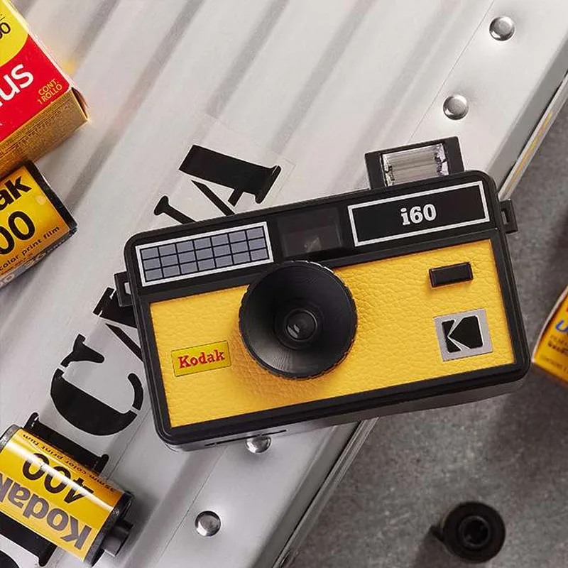 Kodak I60 Fool Film Camera Retro 135 Film Camera Idiot Machine Non jetable caméra sangle Flash (jaune et violet) pour les cadeaux