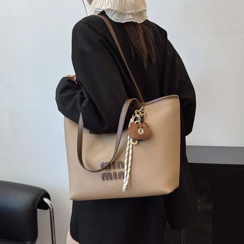 

Fashionable Ladies Handbag Leather Shoulder Bag Crossbody Elegant Classic Design From Famous Brand Women's Choice