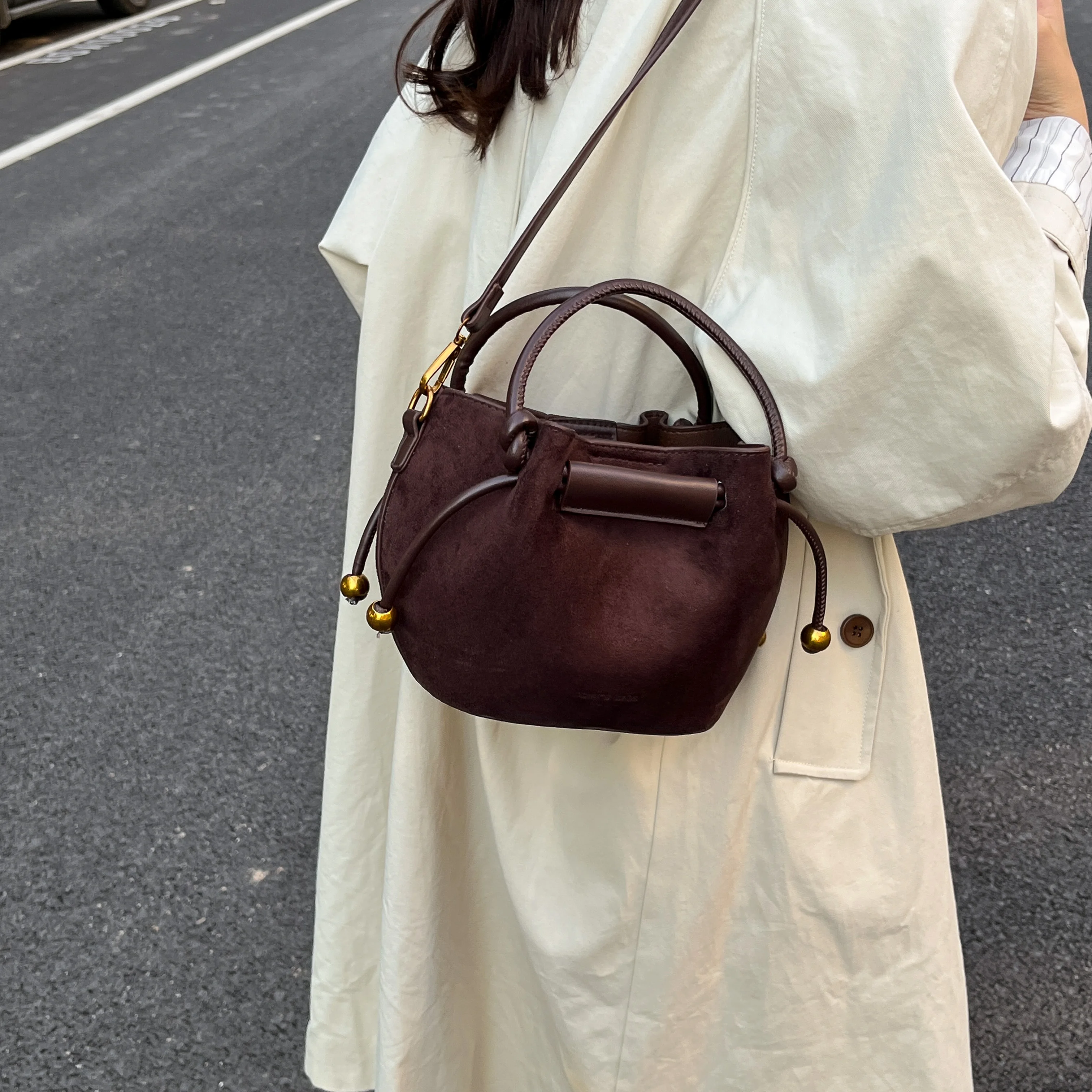 Women PU Leather Mini Shoulder Bag 2025 Winter Retro Soft Bucket Bag Luxury Designer Trend Female Crossbody Handbags - view 3