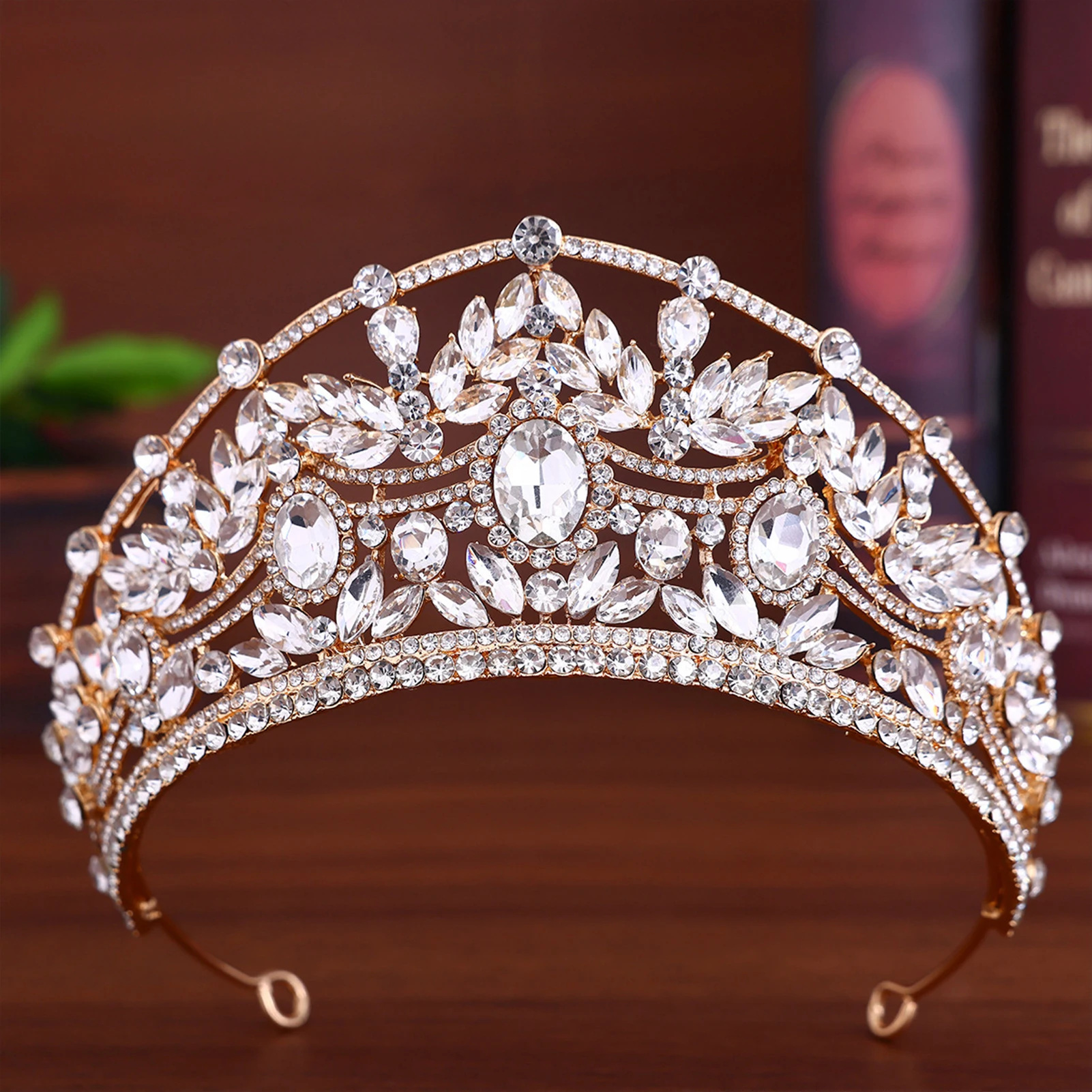 

Свадебные диадемы и короны для невесты, королевская диадема принцессы, блестящие повязки на голову со стразами, женские украшения для дня рождения, аксессуары для волос
