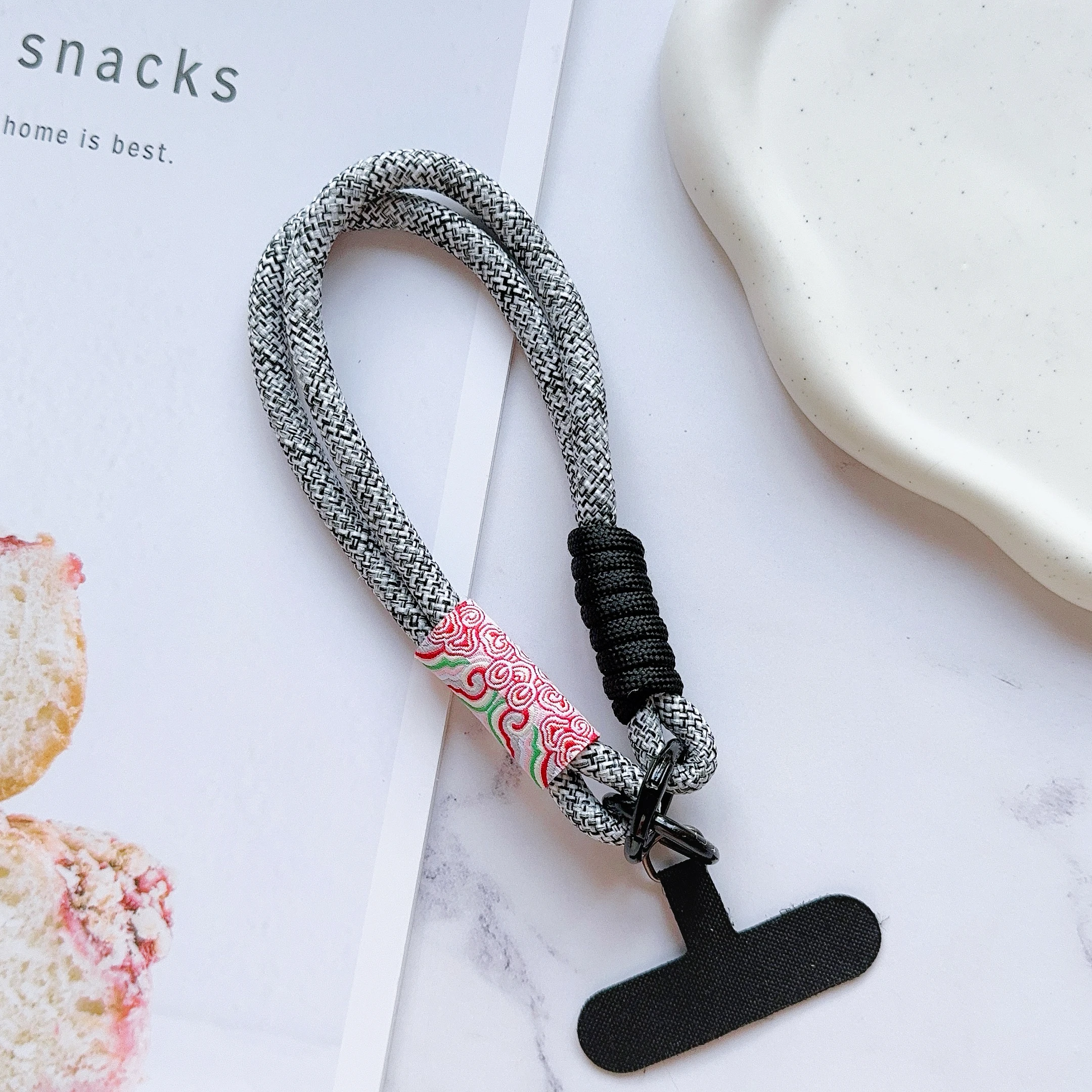 New Handwoven Universal Lanyard Mobile Phone Universal Lanyard Wrist Strap Short Rope Hand Strap Hand Rope Decorative Pendant
