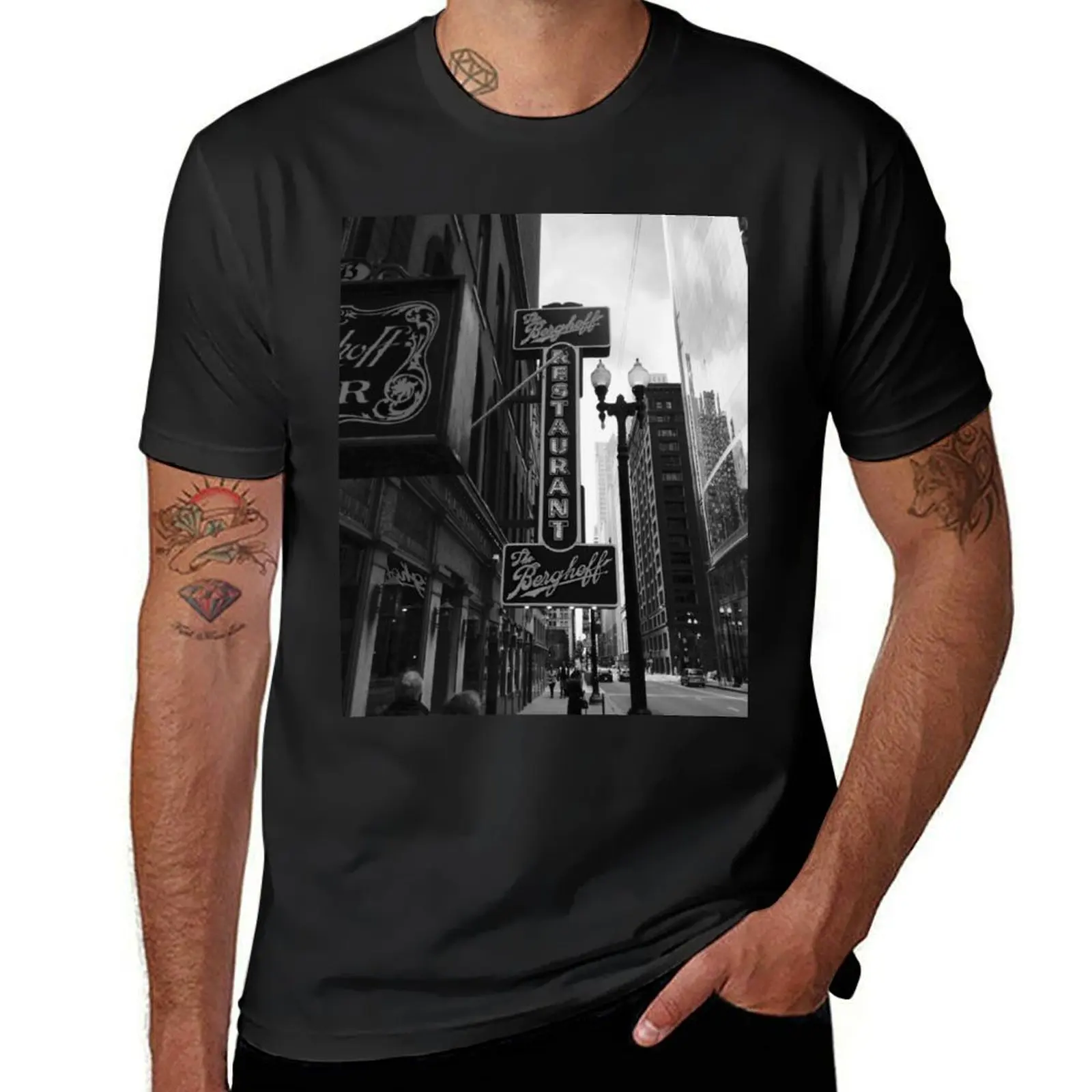 Iconic Berghoff Restaurant, Chicago Illinois T-Shirt boys animal print Short sleeve tee hippie clothes summer tops men clothings