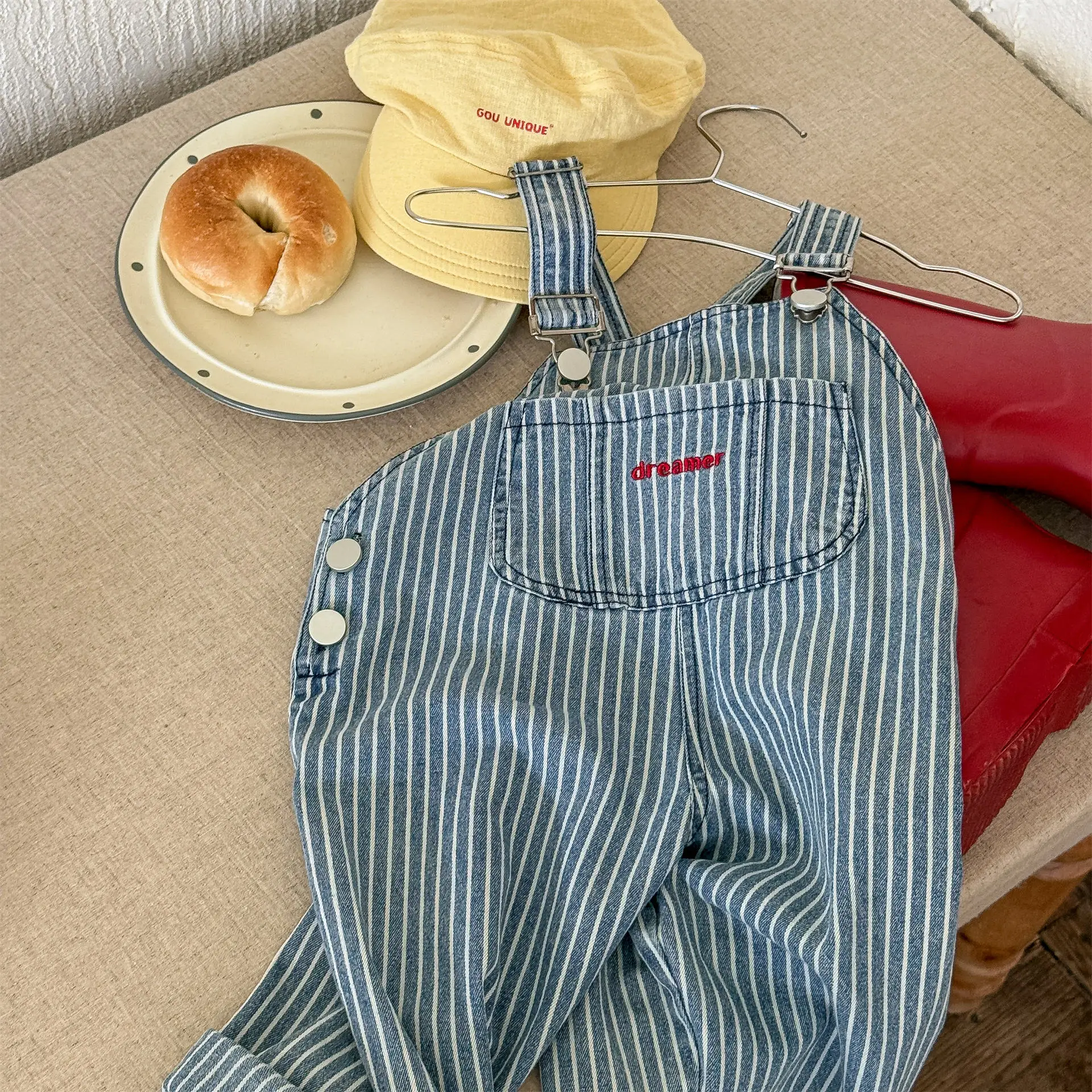 2025 Autumn New Children Loose Overalls Boys Jumpsuit Girls Wide Leg Pants Toddler Strap Trousers Kids Fashion Casual Pants