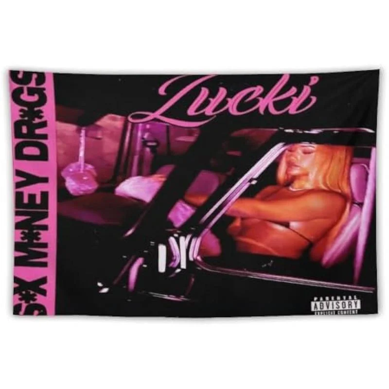VIKAMA Lucki Album-Cover Wandteppich Schwarz-Rosa Hip-Hop-Stil Wandbehang Trendige Ästhetik Schlafzimmer Wohnheim Heimdekoration – Detail 4