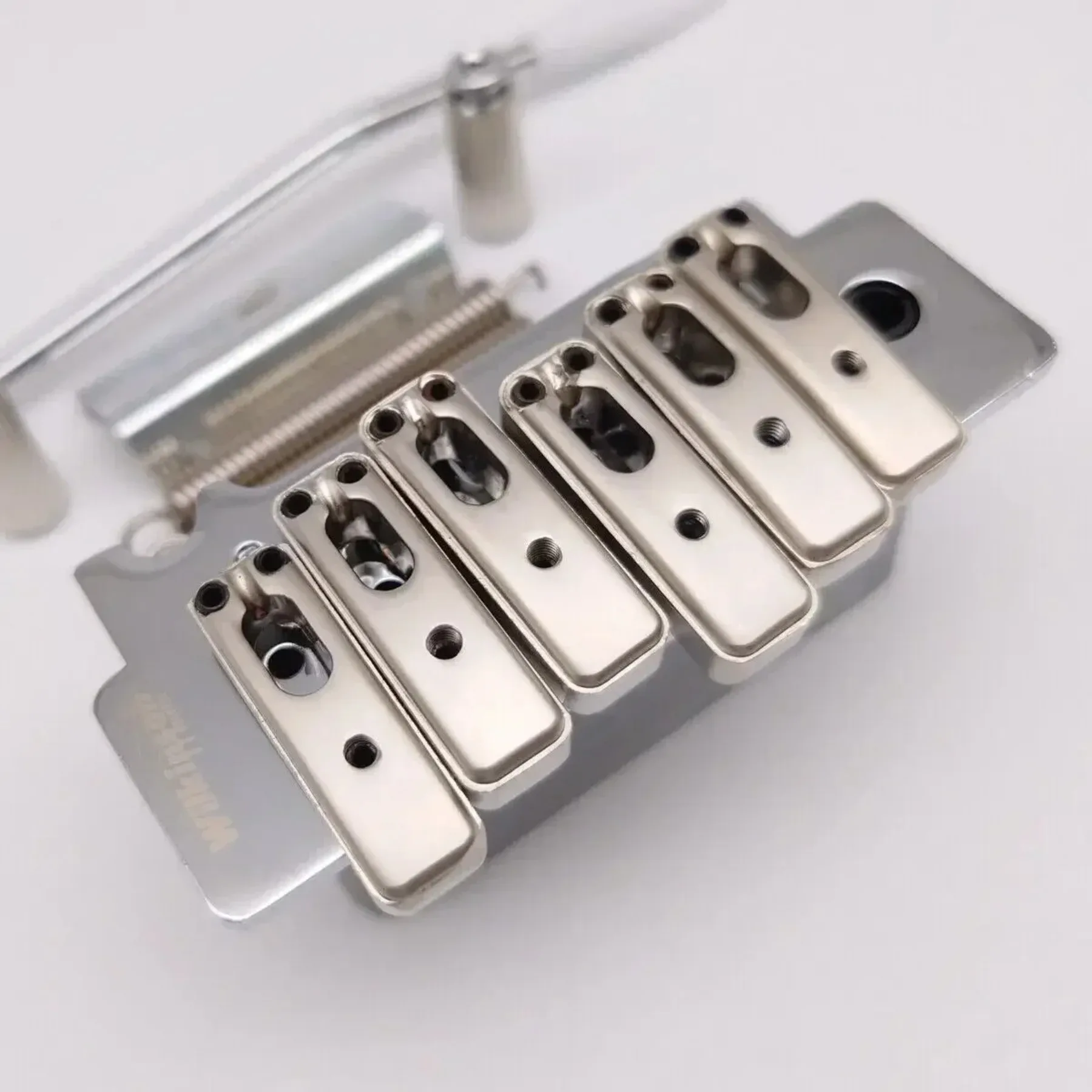 

WOV10 Guitar Tremolo Bridge Knife Edge 2 Post Double Swing Chrome for 6-String Electric Guitar Accessories
