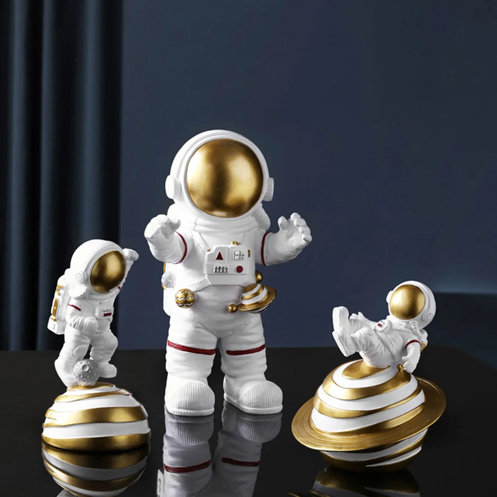Astronaut Statue Resin Spaceman Desktop Decor Environmental Protection Odorless Safe Mini Sculpture Realistic Home