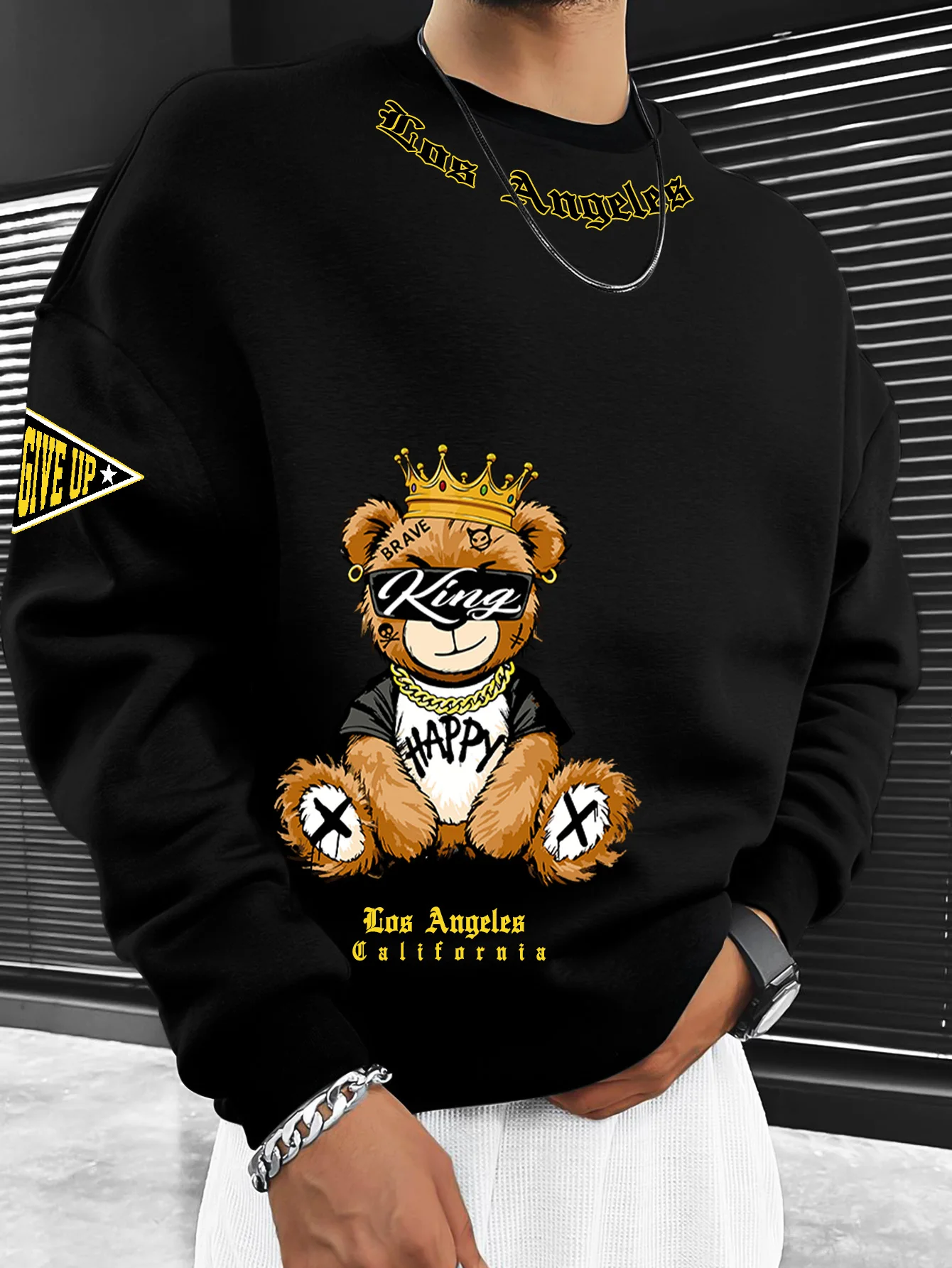 Herren Oversized Sweatshirt mit überschnittenen Schultern, Crown Teddy Bear Los Angeles Textprint Streetwear – Detail 2