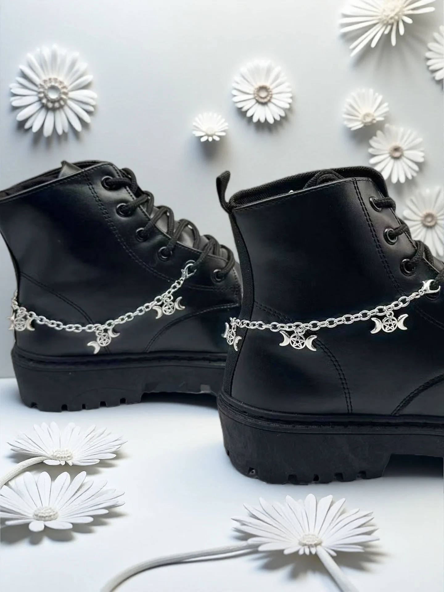 2Pcs of Gothic Style Antique Silver Alloy Hollow Star Jewelry Pendants, Suitable for Autumn Shoes and Boots, Fashionable and Unique