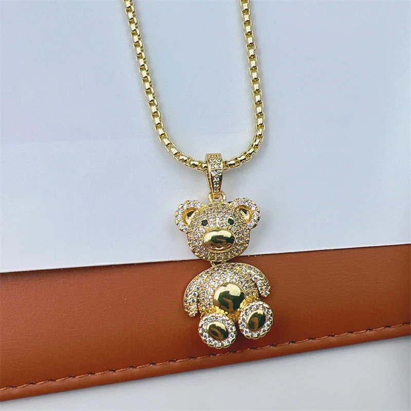 2023 Fashion Cute CZ Crystal Teddy Bear Necklaces For Women Copper Gold Plated Heart Bear Necklaces Animal Jewelry Gifts