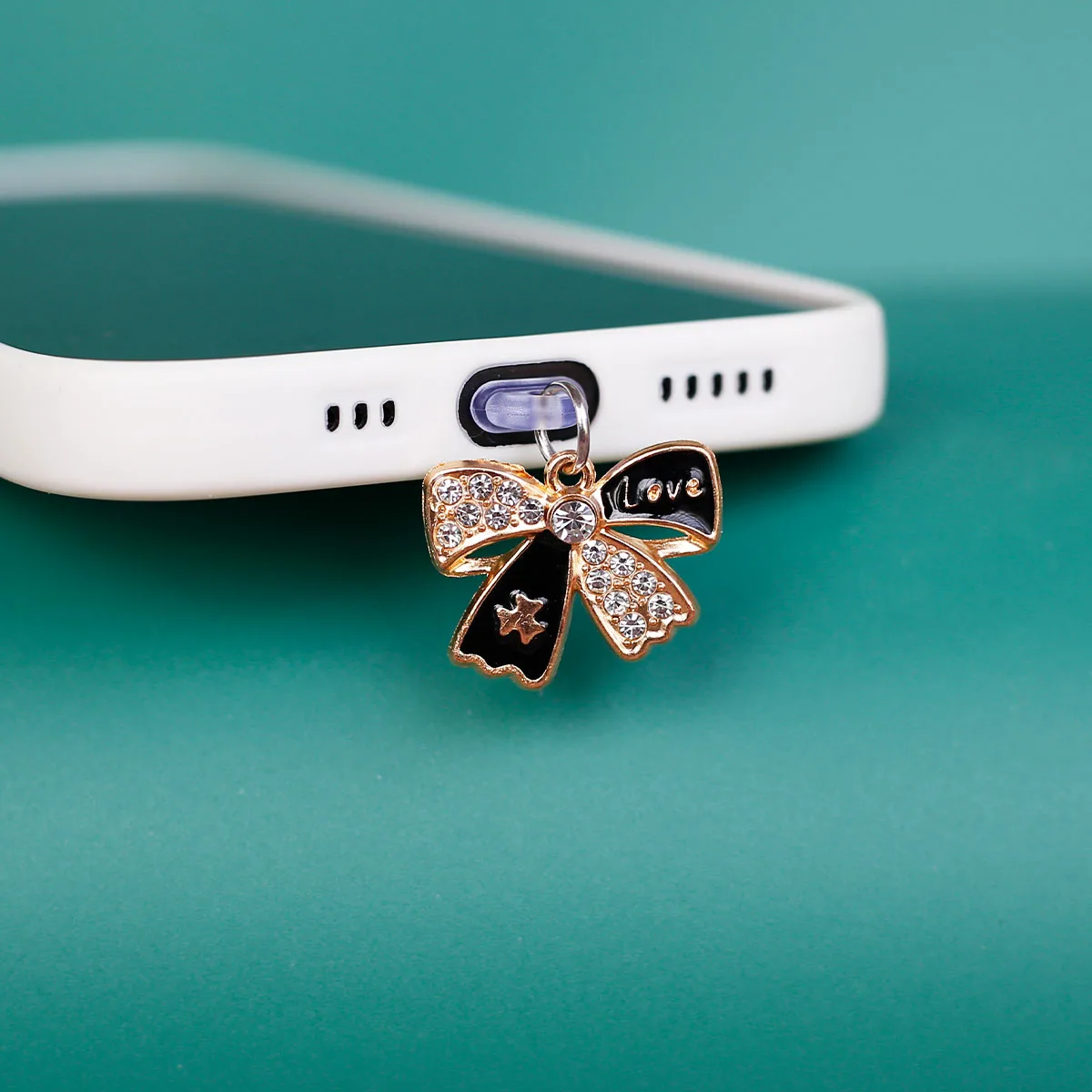 Spina antipolvere per telefono cellulare Ciondolo con cordino romantico cristallo scintillante fiocco accessorio decorazione per iPhone tipo-c Love Butterfly cravatta